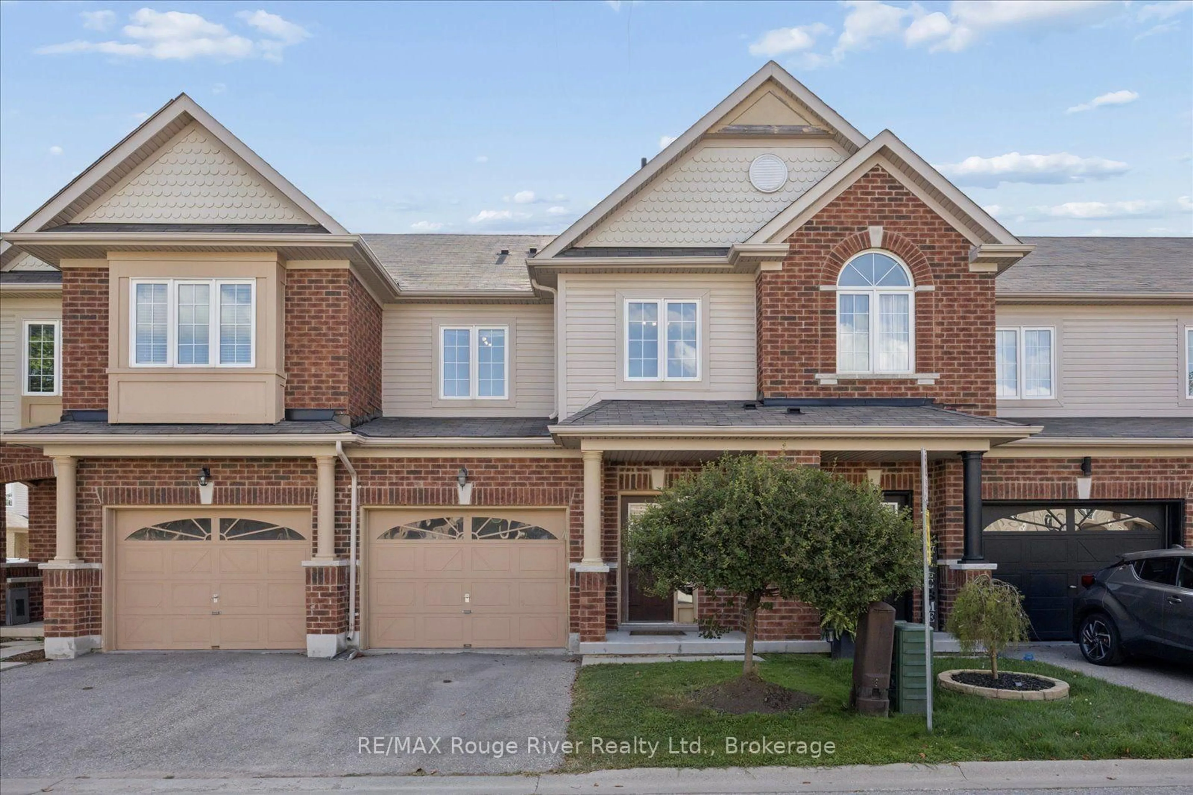 Home with brick exterior material, street for 85 Lander Cres, Clarington Ontario L1C 0L4
