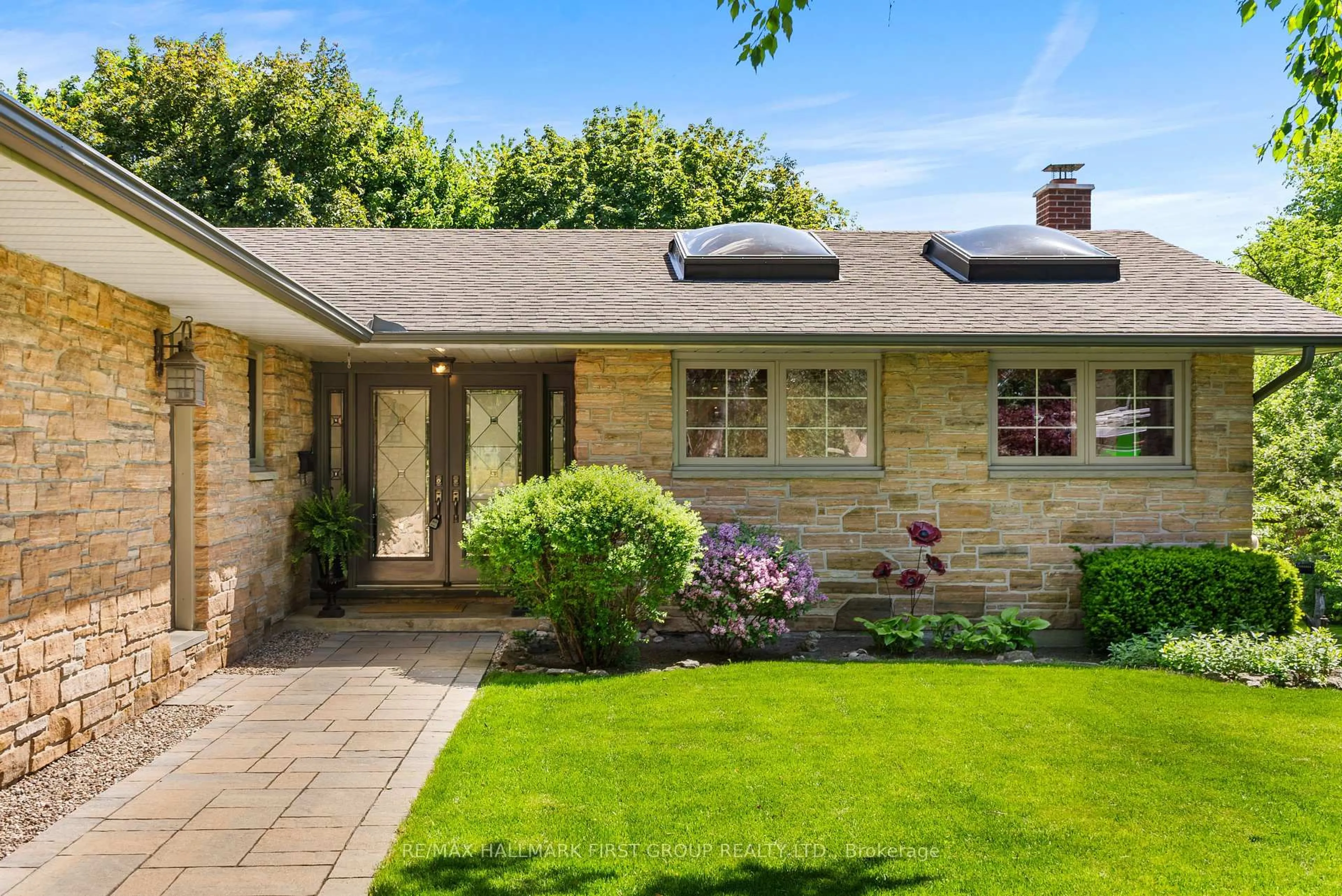 Home with brick exterior material, street for 1889 APPLEVIEW Rd, Pickering Ontario L1V 1T7