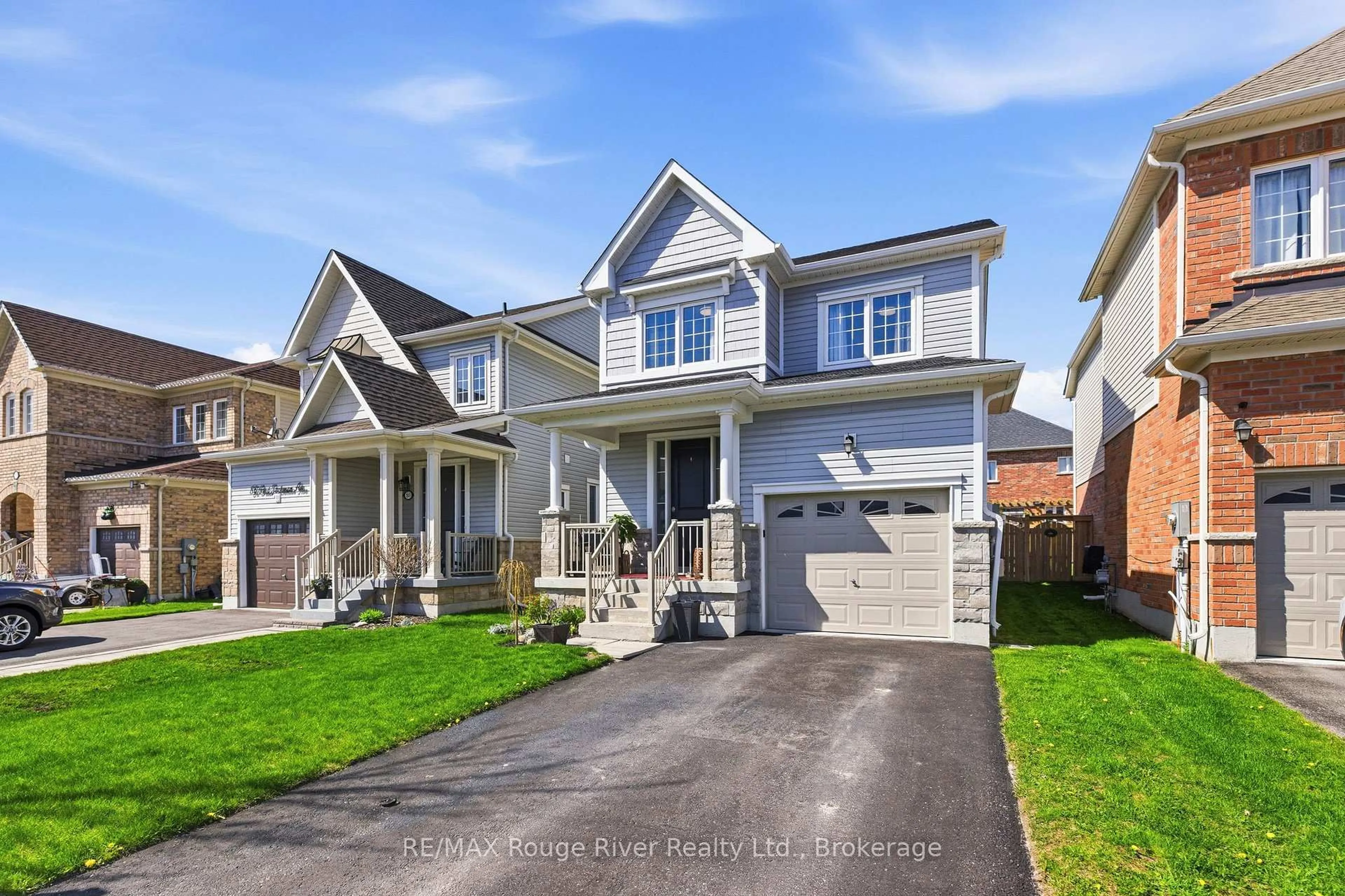Home with vinyl exterior material, street for 84 Fred Jackman Ave, Clarington Ontario L1C 0T4