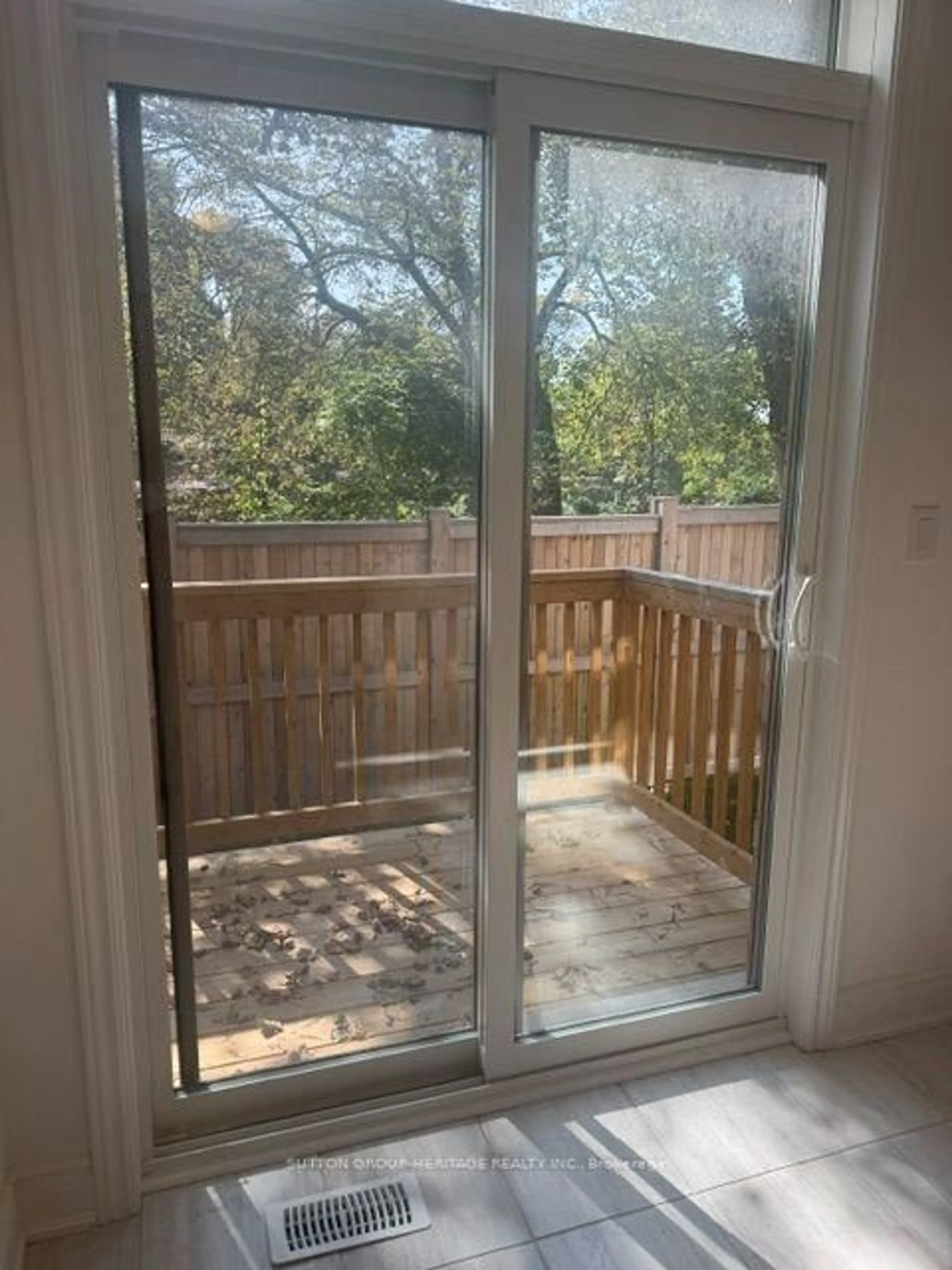 Balcony in the apartment, unknown for 7 Deer Creek Crt, Toronto Ontario M1C 1N8