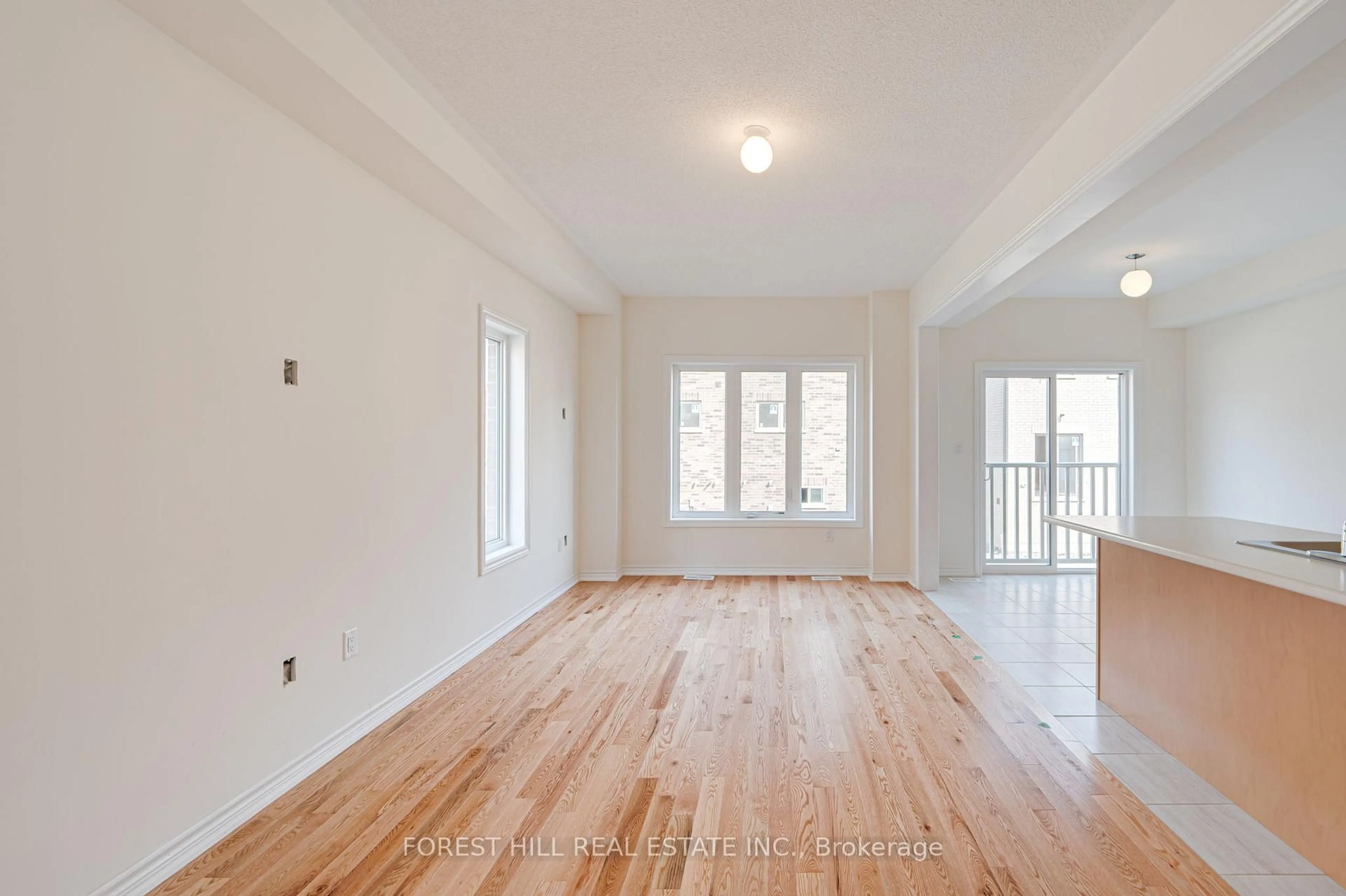 Unknown for 2429 Angora St, Pickering Ontario L1X 2R2