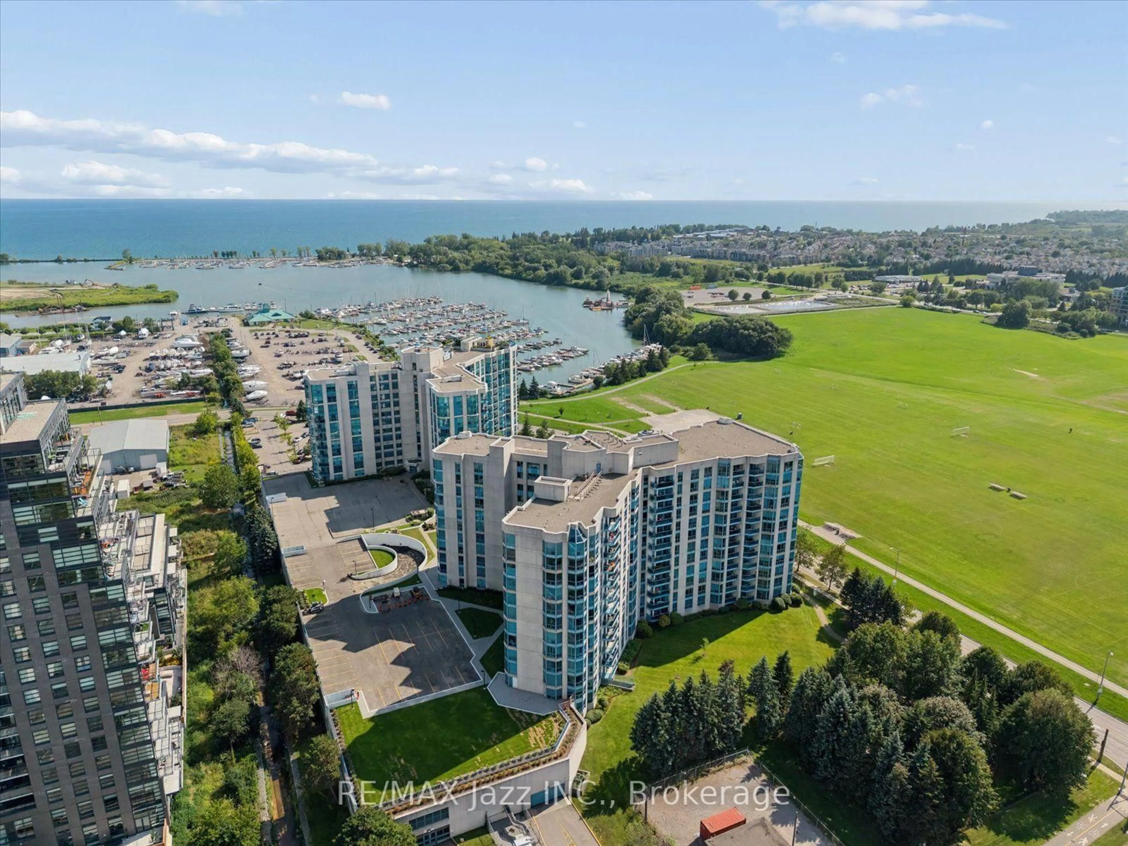 A pic from outside/outdoor area/front of a property/back of a property/a pic from drone, water/lake/river/ocean view for 360 Watson St #1003, Whitby Ontario L1H 6P1