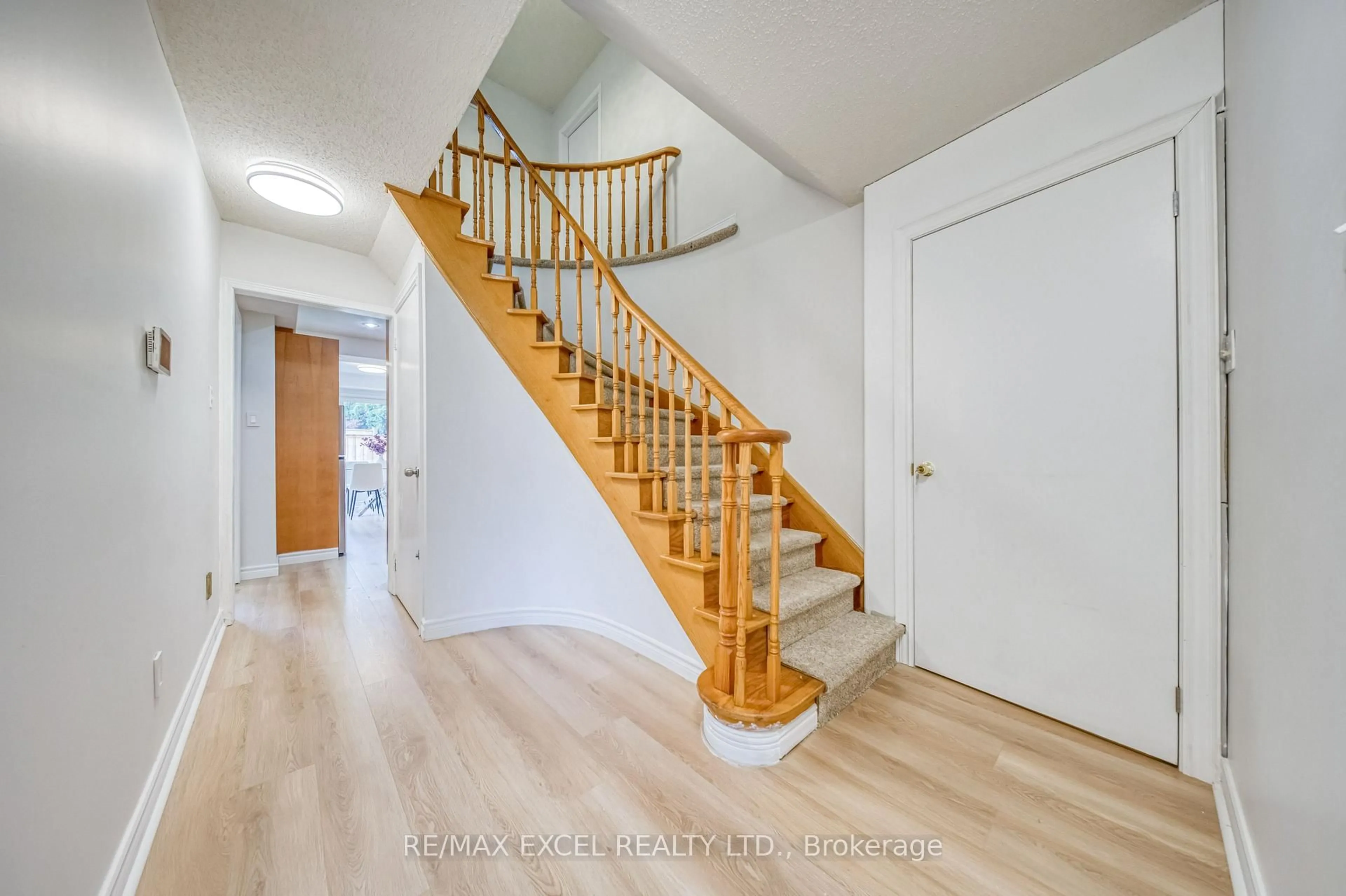 Unknown for 1019 Rouge Valley Dr, Pickering Ontario L1V 4N8