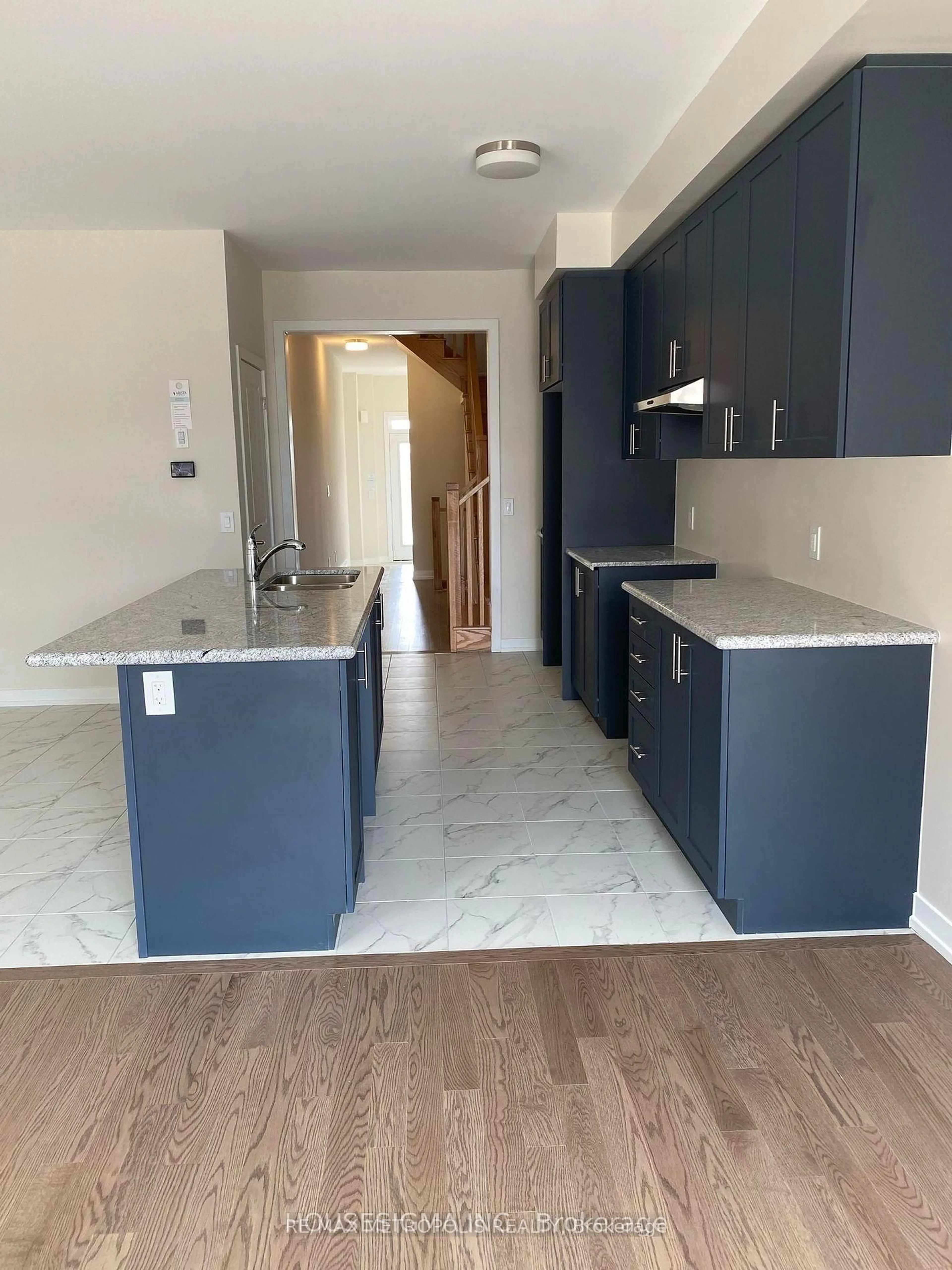 Open concept kitchen, unknown for 3110 Sideline Rd 16 Rd, Pickering Ontario L1X 0K6