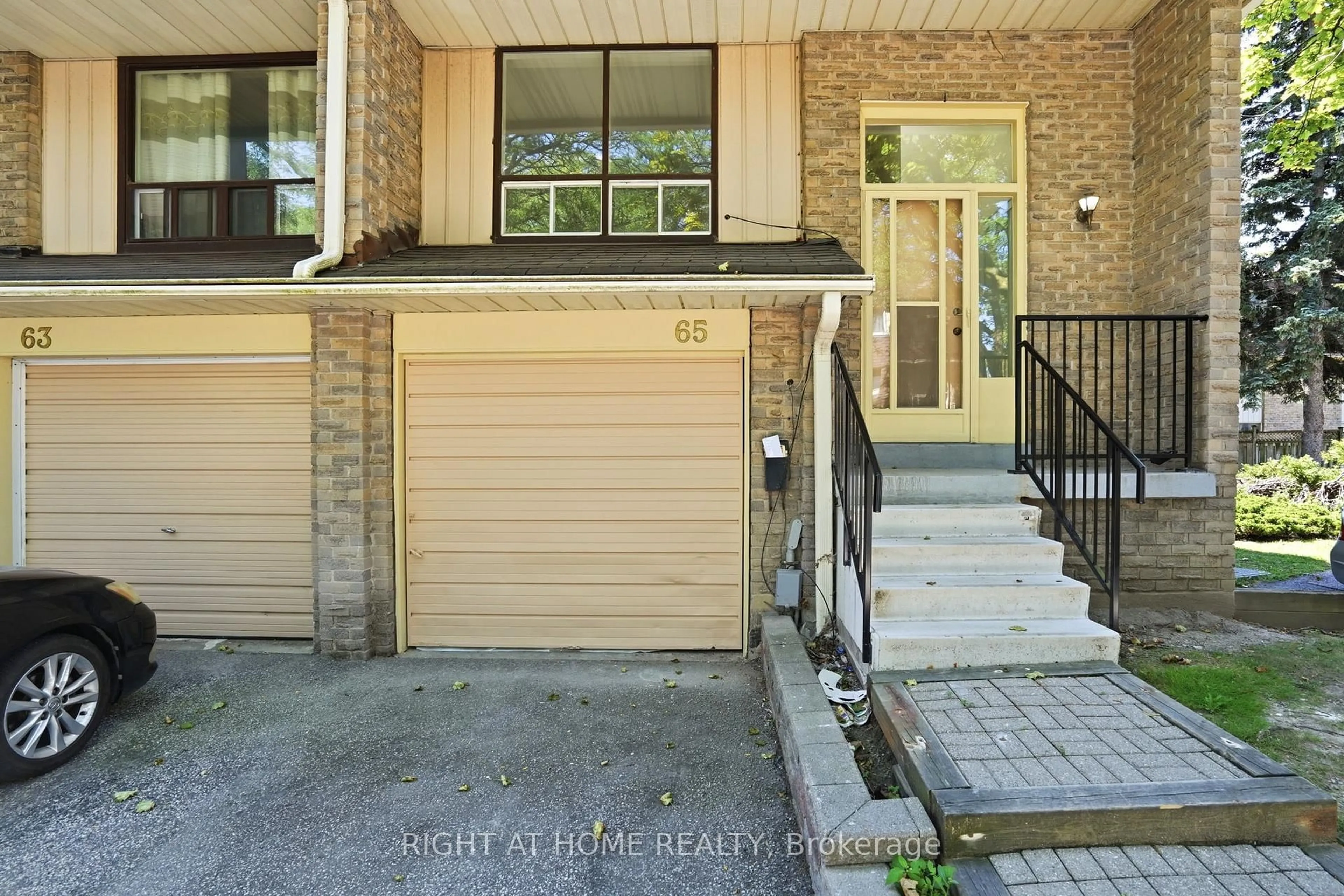 Unknown for 371 Orton Park Rd #65, Toronto Ontario M1G 3V1