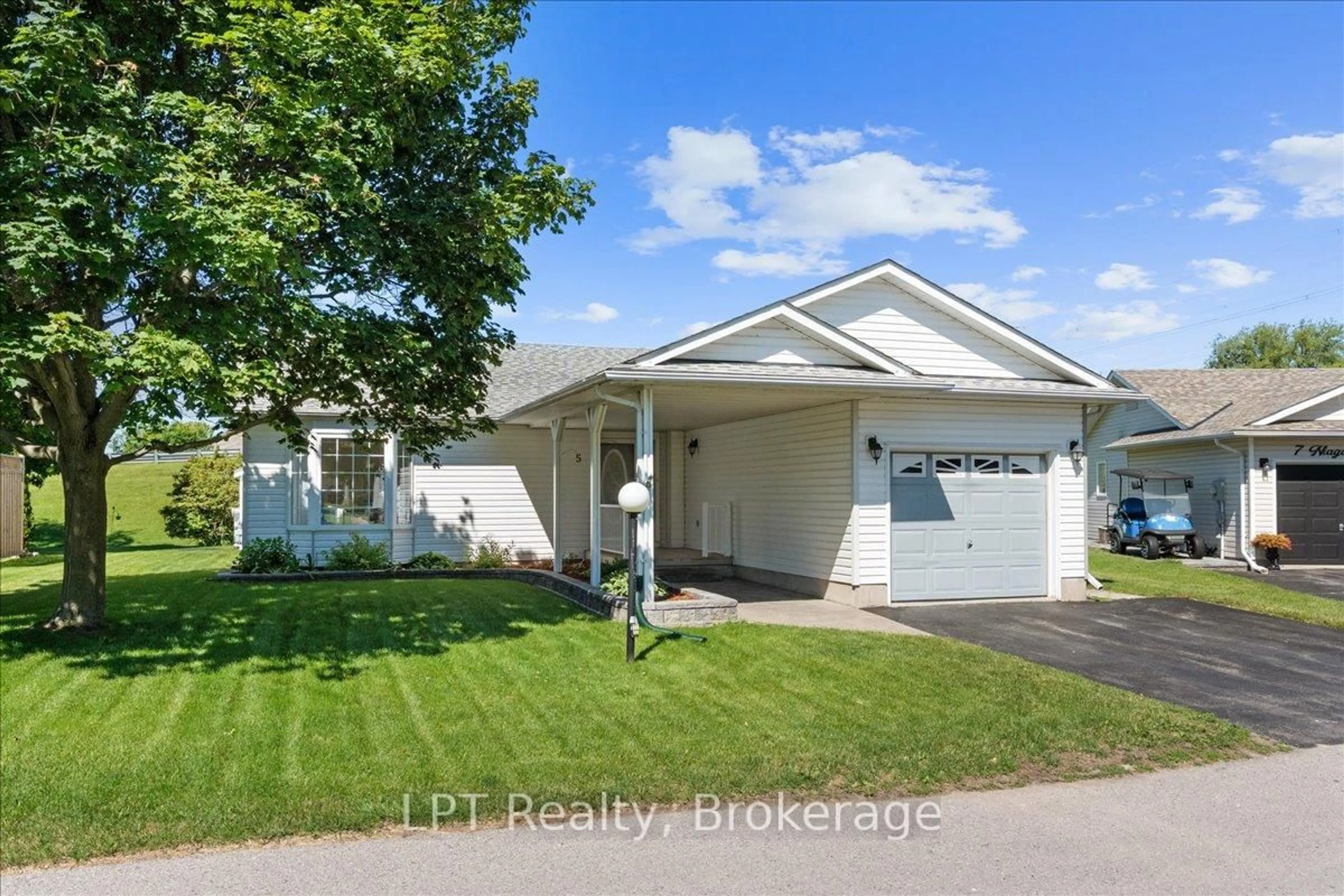 Home with vinyl exterior material, street for 5 Niagara Tr, Clarington Ontario L1B 1A2