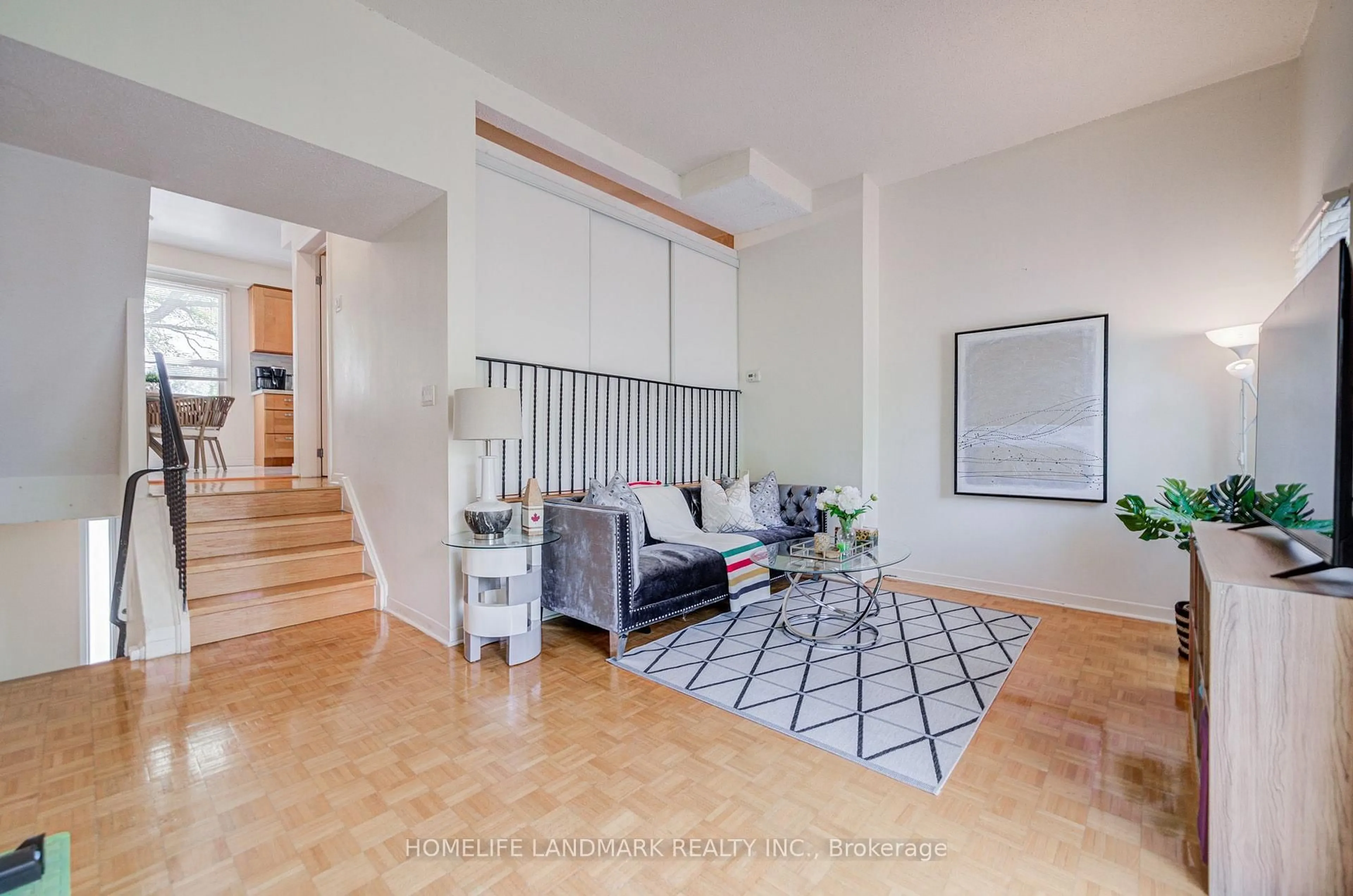Indoor entryway for 6 Thunder Grve, Toronto Ontario M1V 1V6