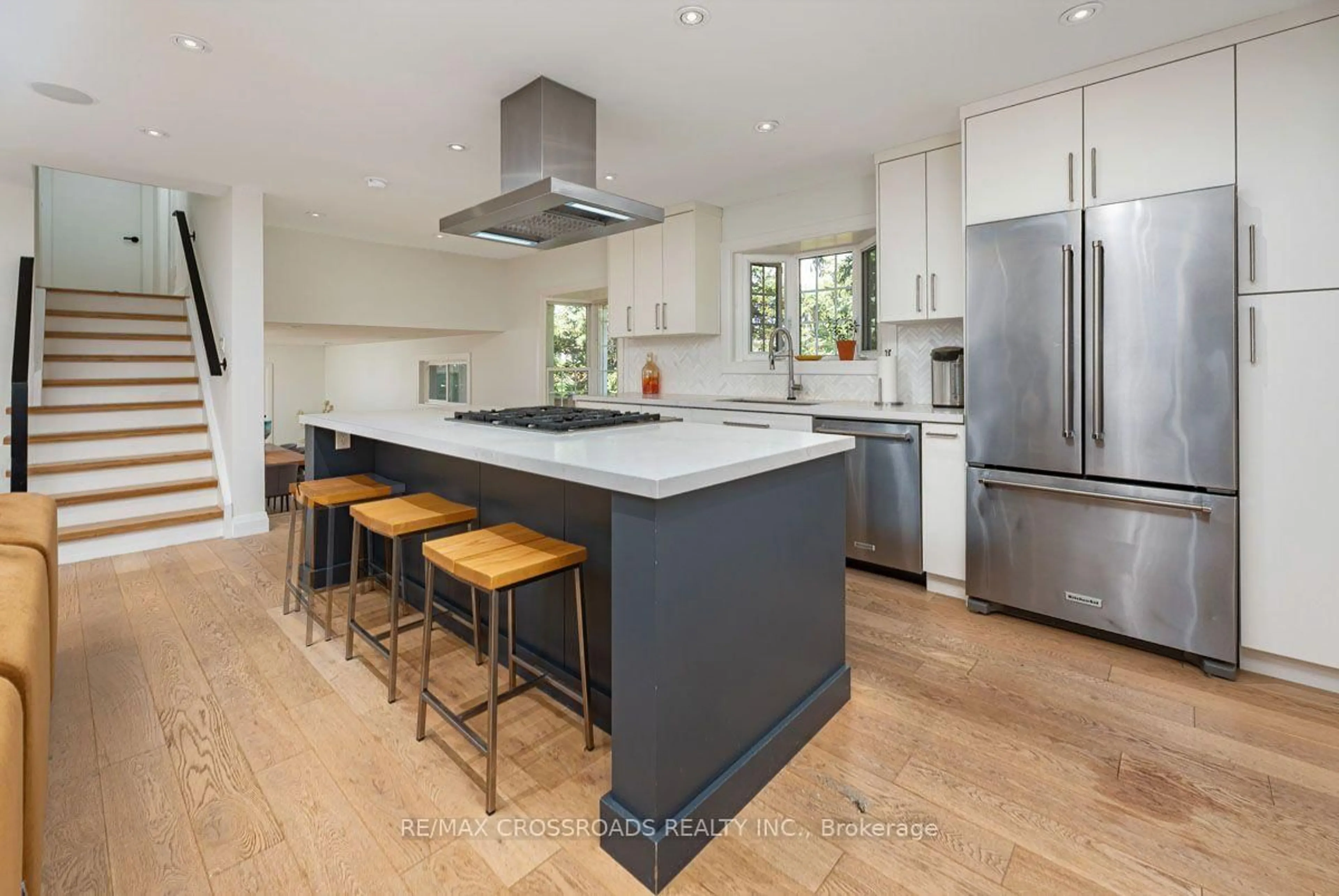 Contemporary kitchen, unknown for 132 Collingsbrook Blvd, Toronto Ontario M1W 1M7