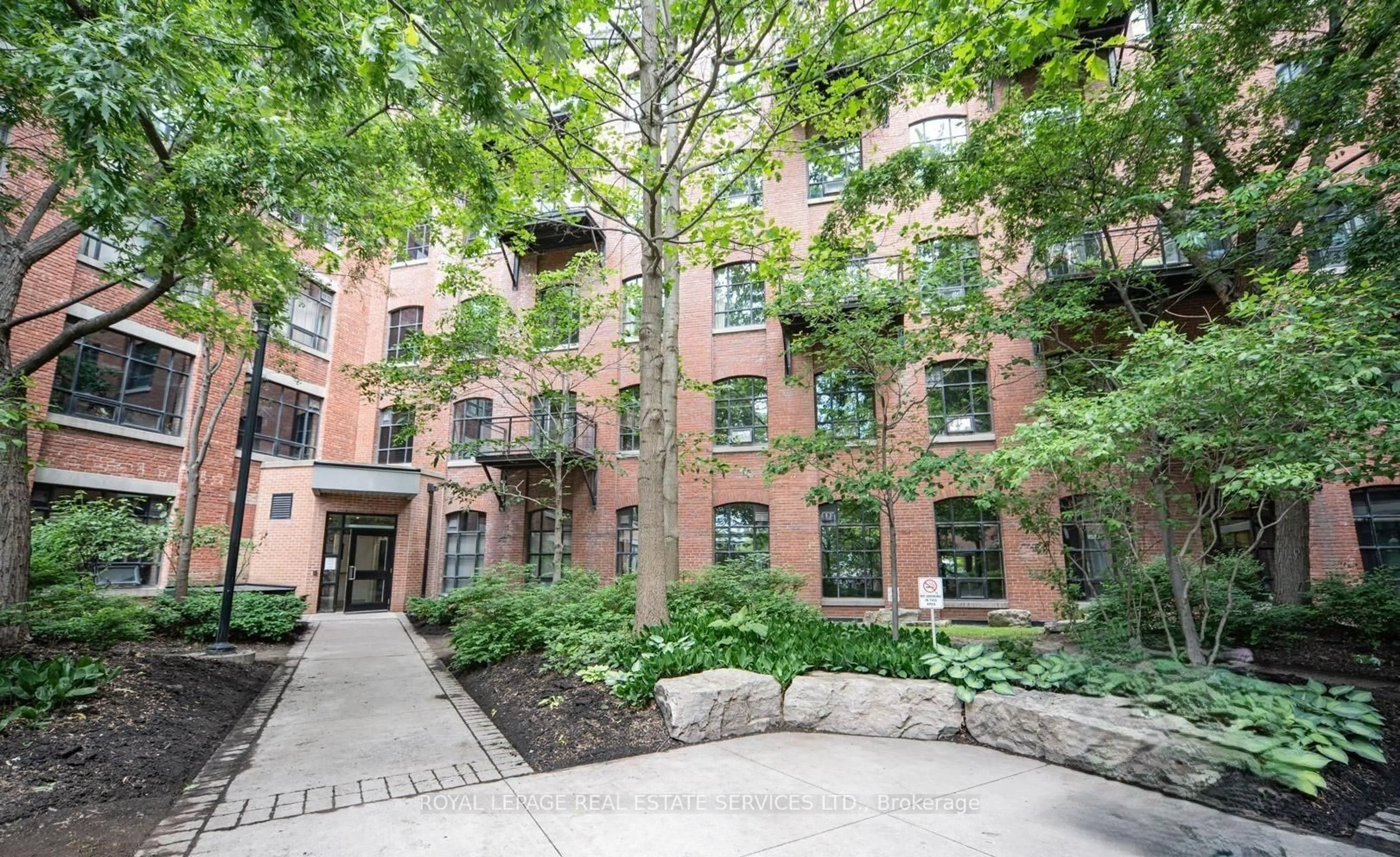 Unknown for 68 Broadview Ave #326, Toronto Ontario M4M 2E6