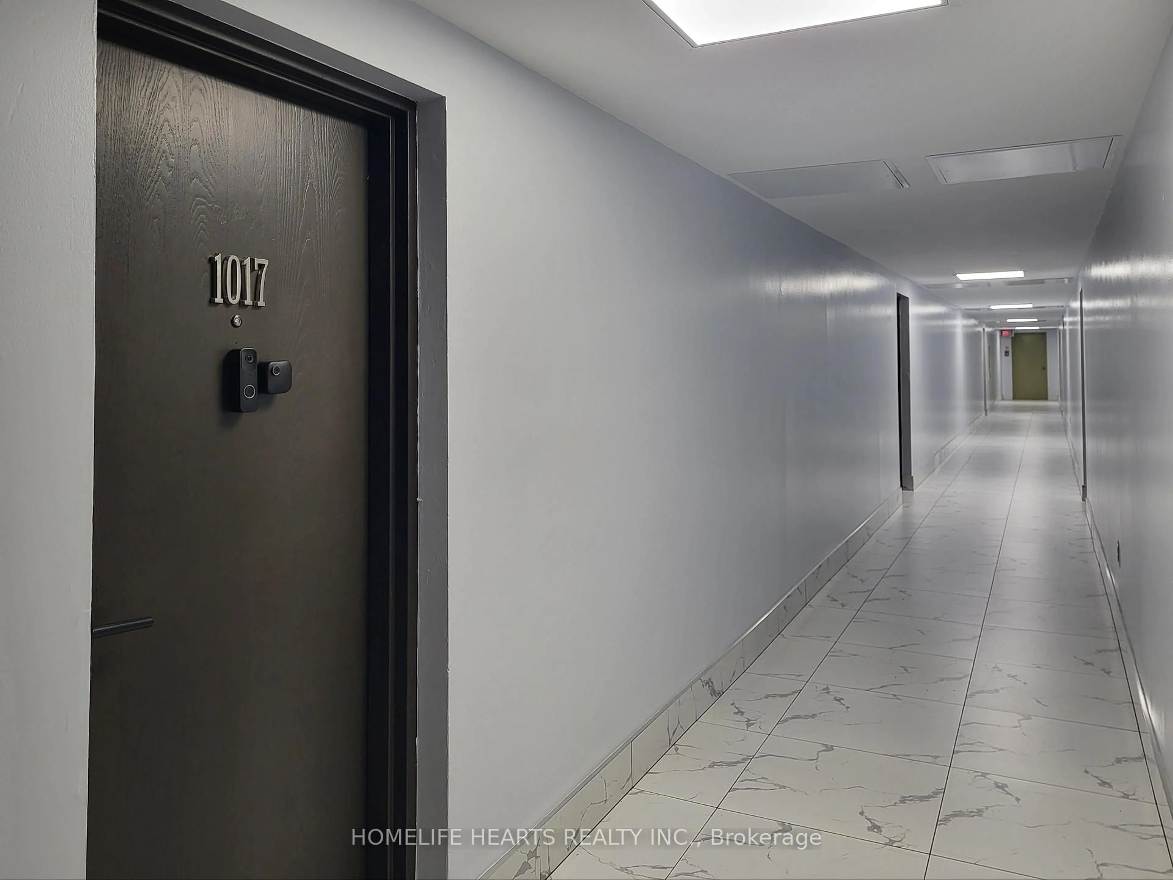 Indoor foyer for 100 Dundalk Dr #1017, Toronto Ontario M1P 4V2