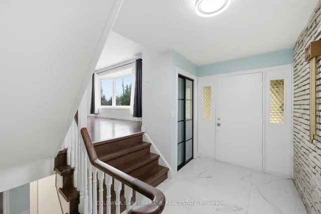 1549 Simcoe St, Oshawa 5