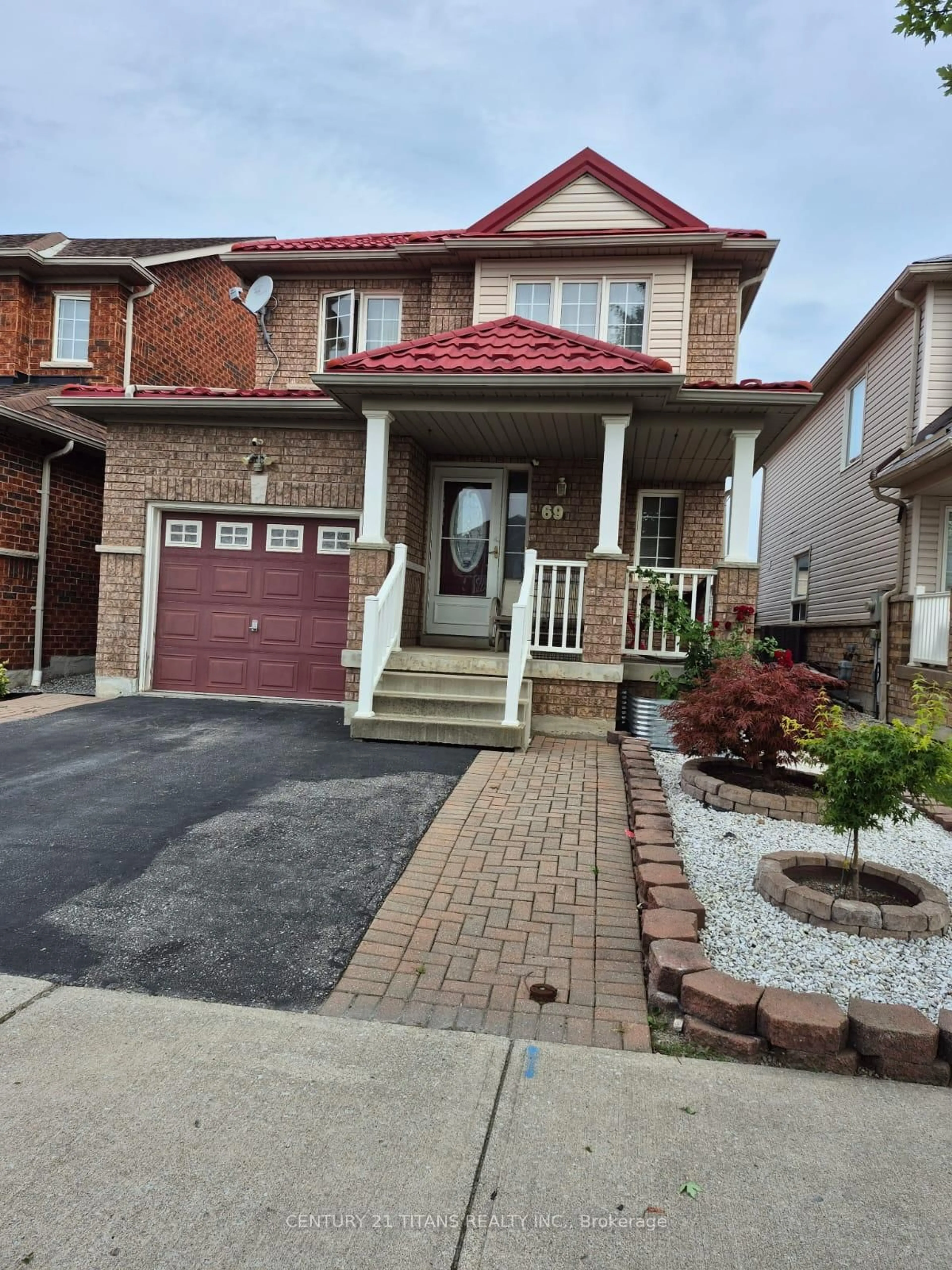 Home with brick exterior material, street for 69 Rampart Cres, Whitby Ontario L1P 1T7