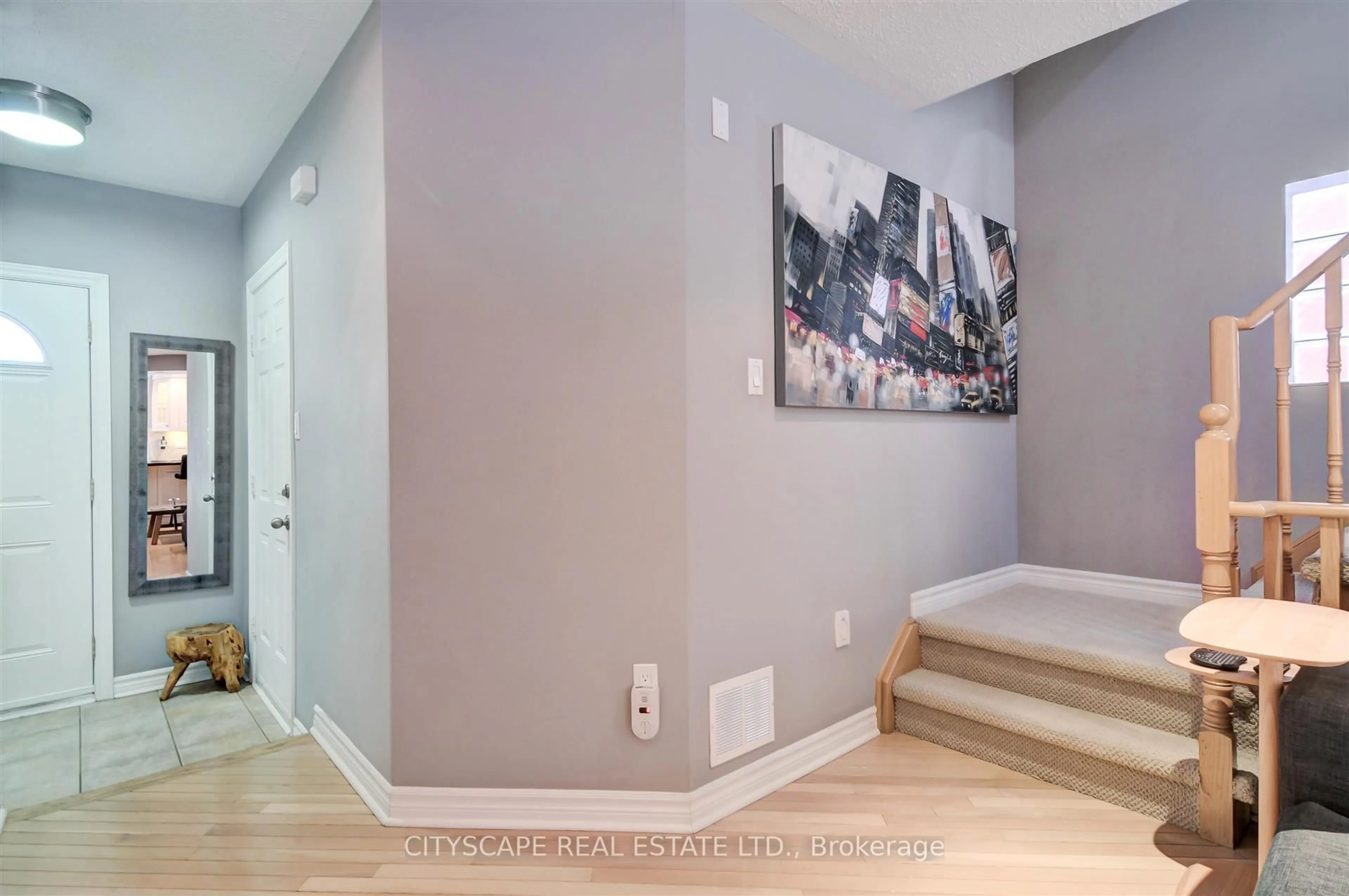 Indoor entryway for 353 Sparrow Circ, Pickering Ontario L1V 7E6