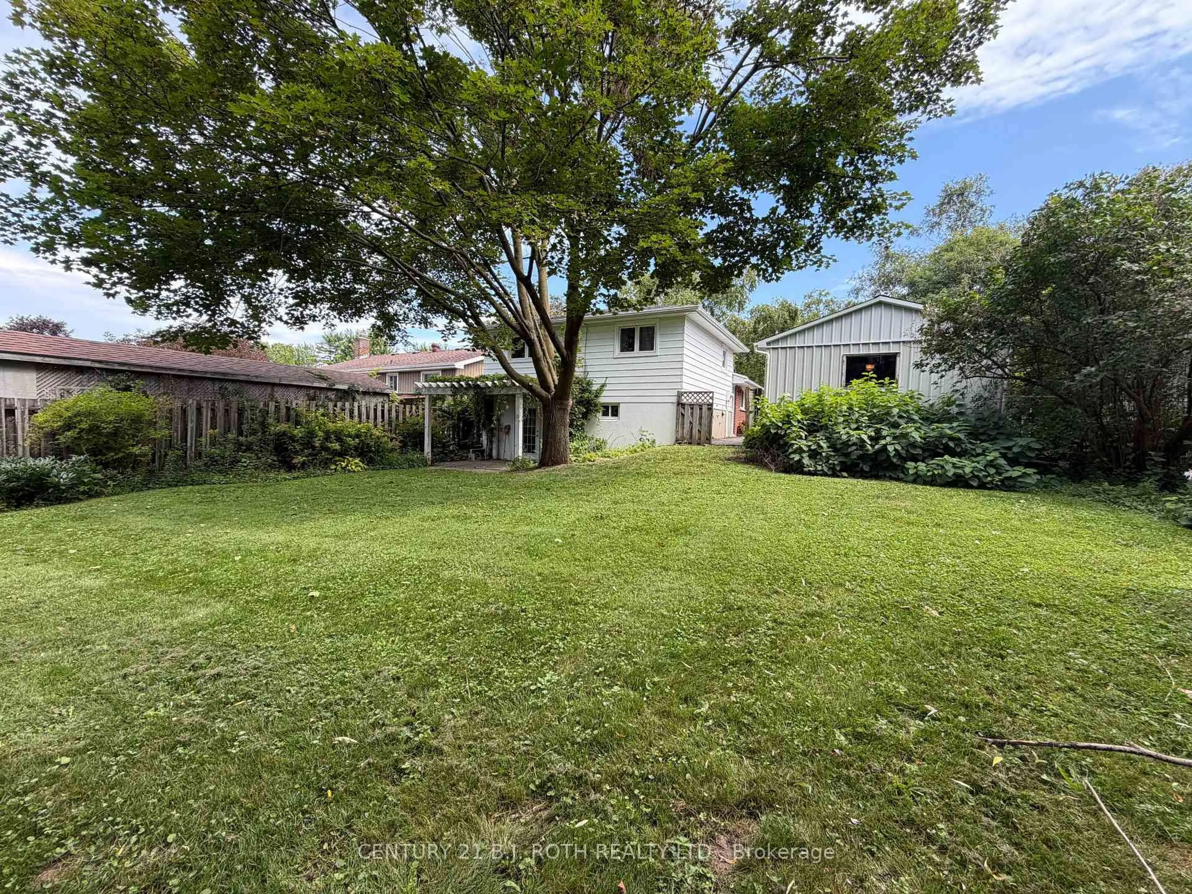 A pic from outside/outdoor area/front of a property/back of a property/a pic from drone, unknown for 72 Allan St, Scugog Ontario L9L 1E6