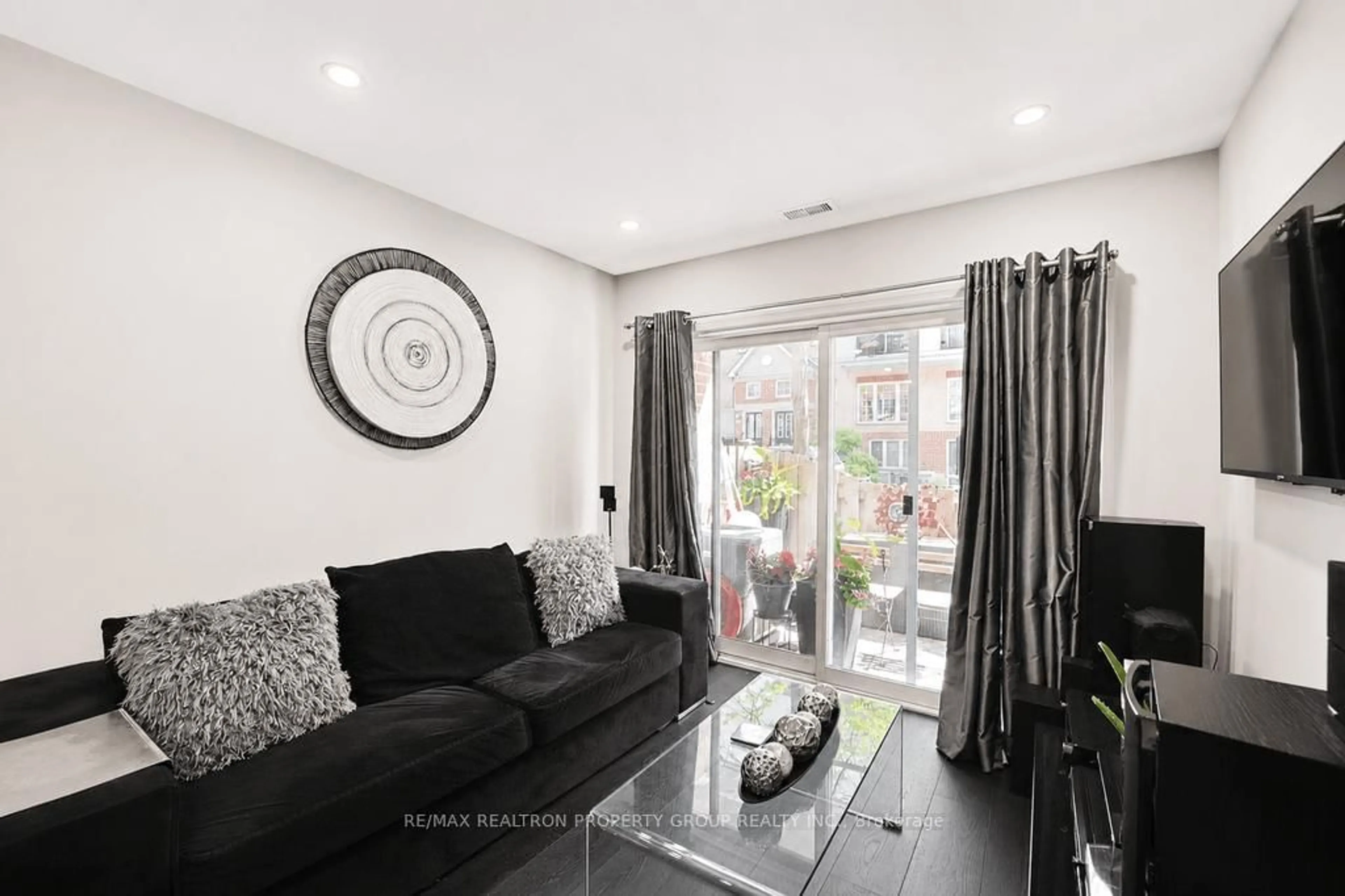 Living room with furniture, unknown for 1400 The Esplanade #402, Pickering Ontario L1V 6V2
