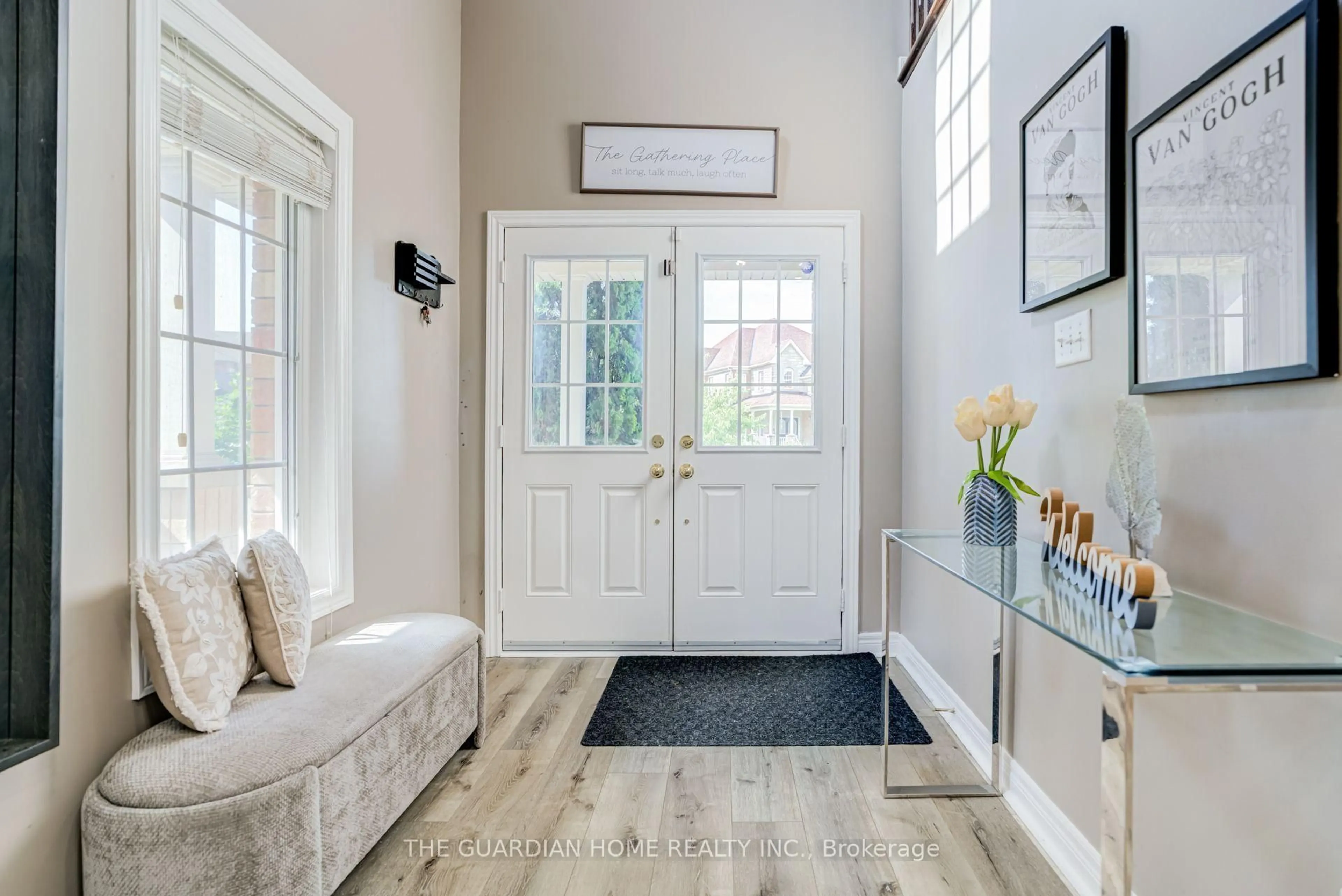 Indoor entryway for 1214 Harlstone Cres, Oshawa Ontario L1K 0J2