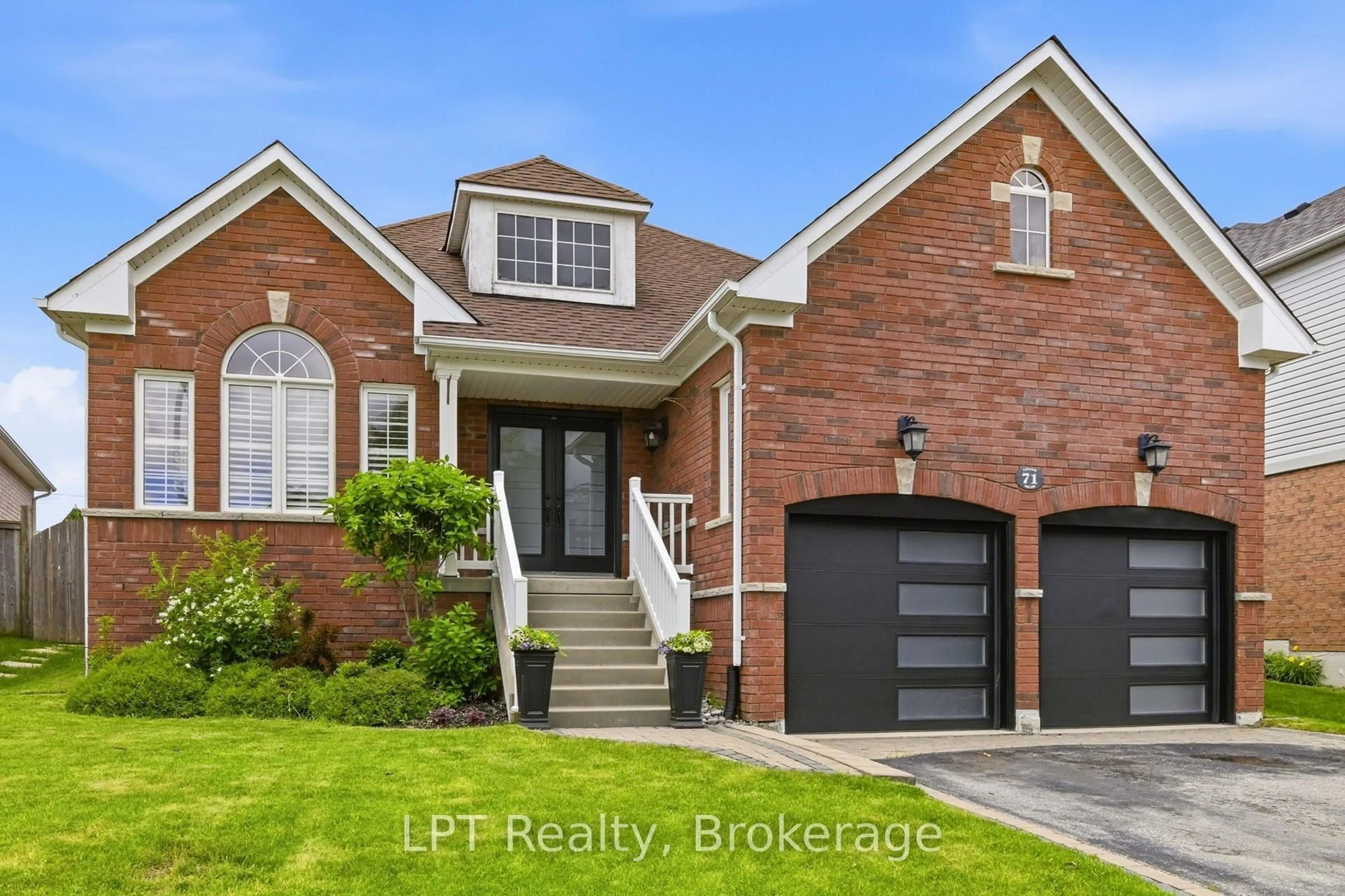 Home with brick exterior material, street for 71 Laprade Sq, Clarington Ontario L1C 0C9