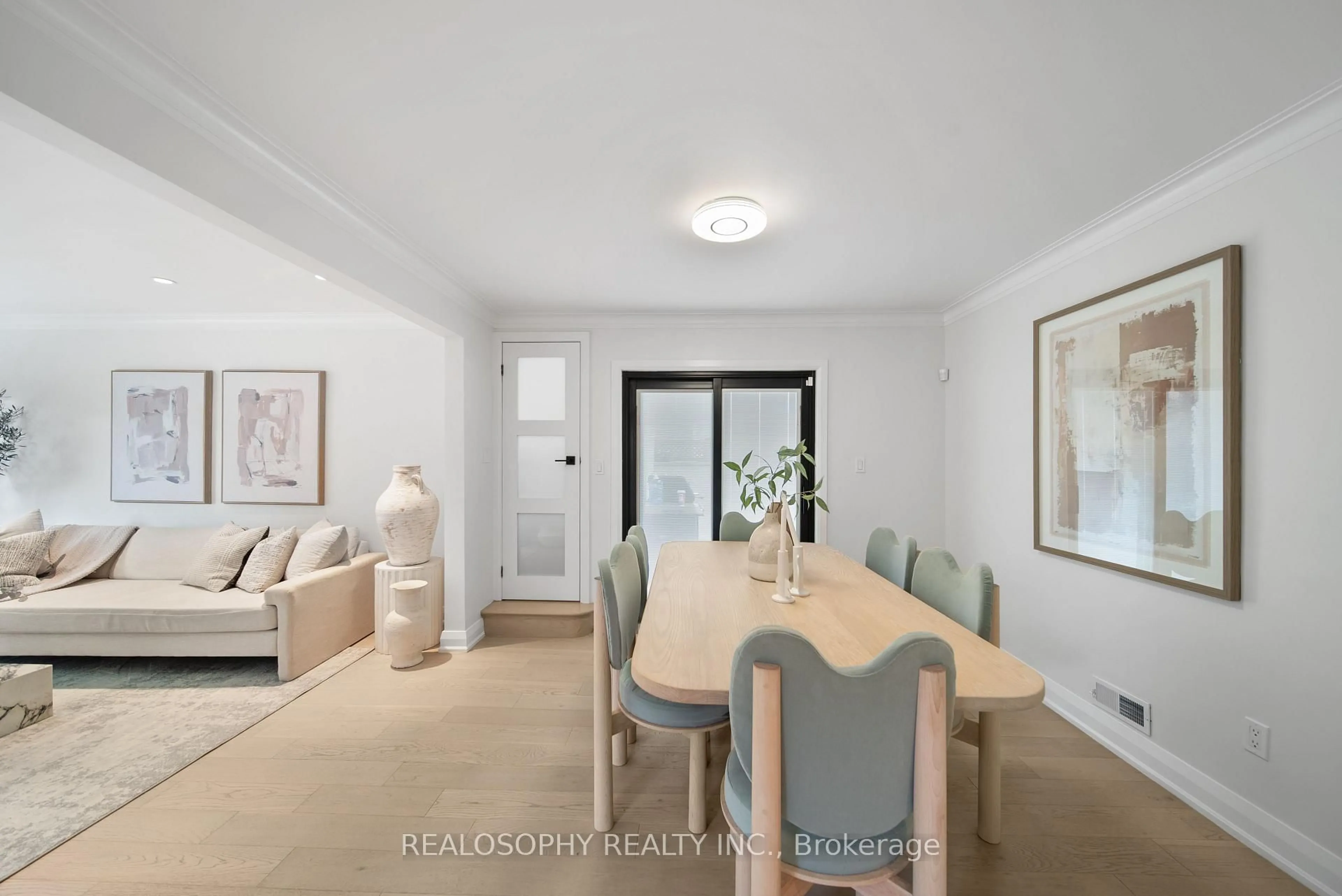 Dining room, unknown for 69 Squires Ave, Toronto Ontario M4B 2R7