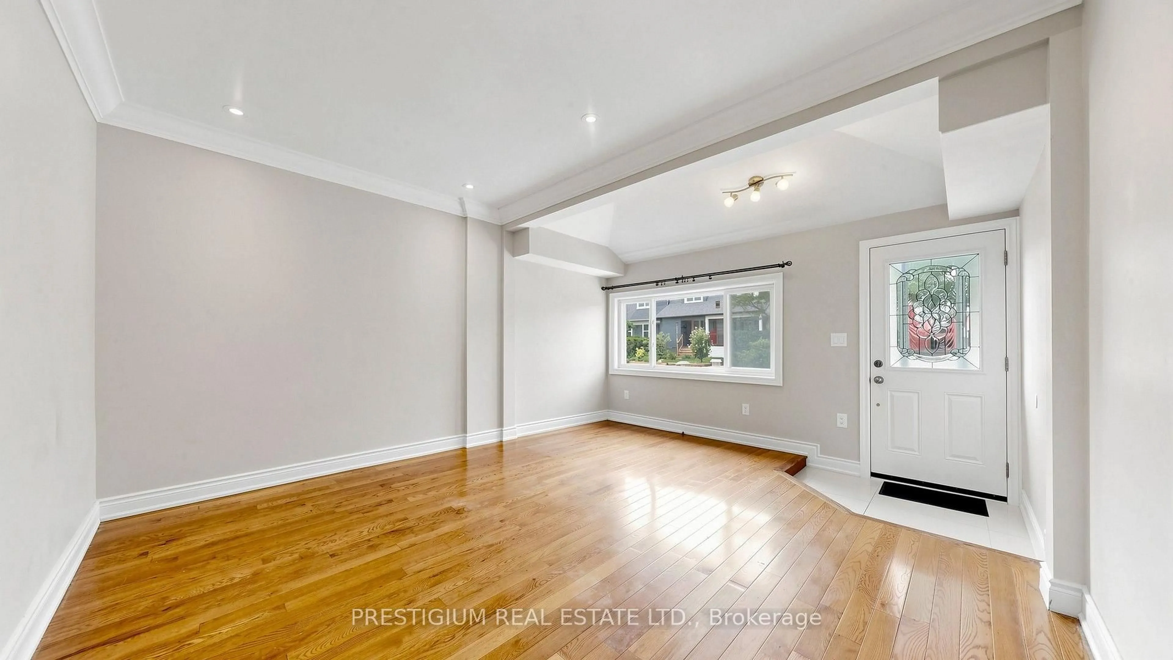A pic of a room for 65 Eldon Ave, Toronto Ontario M4C 5G2