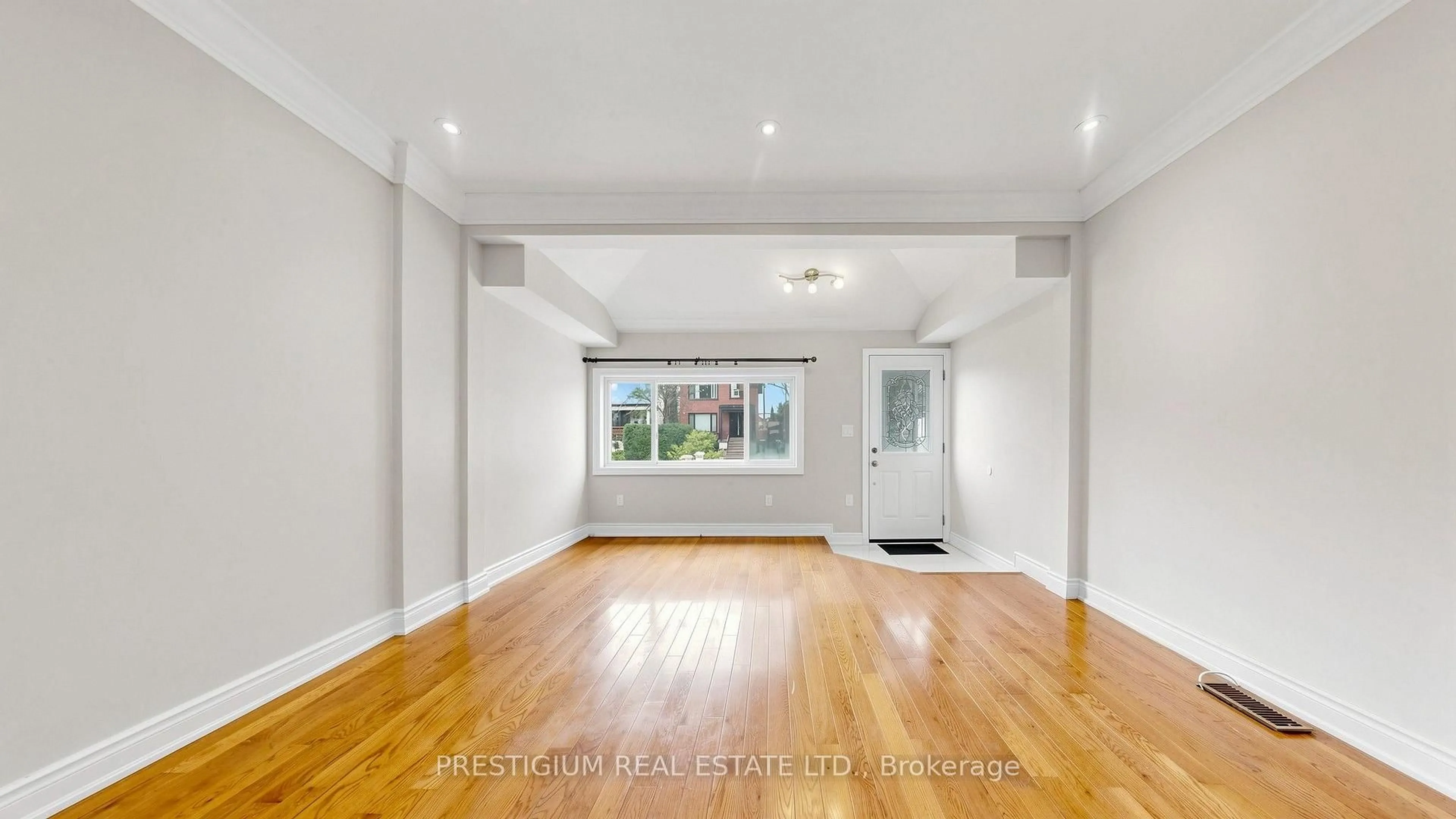 Unknown for 65 Eldon Ave, Toronto Ontario M4C 5G2