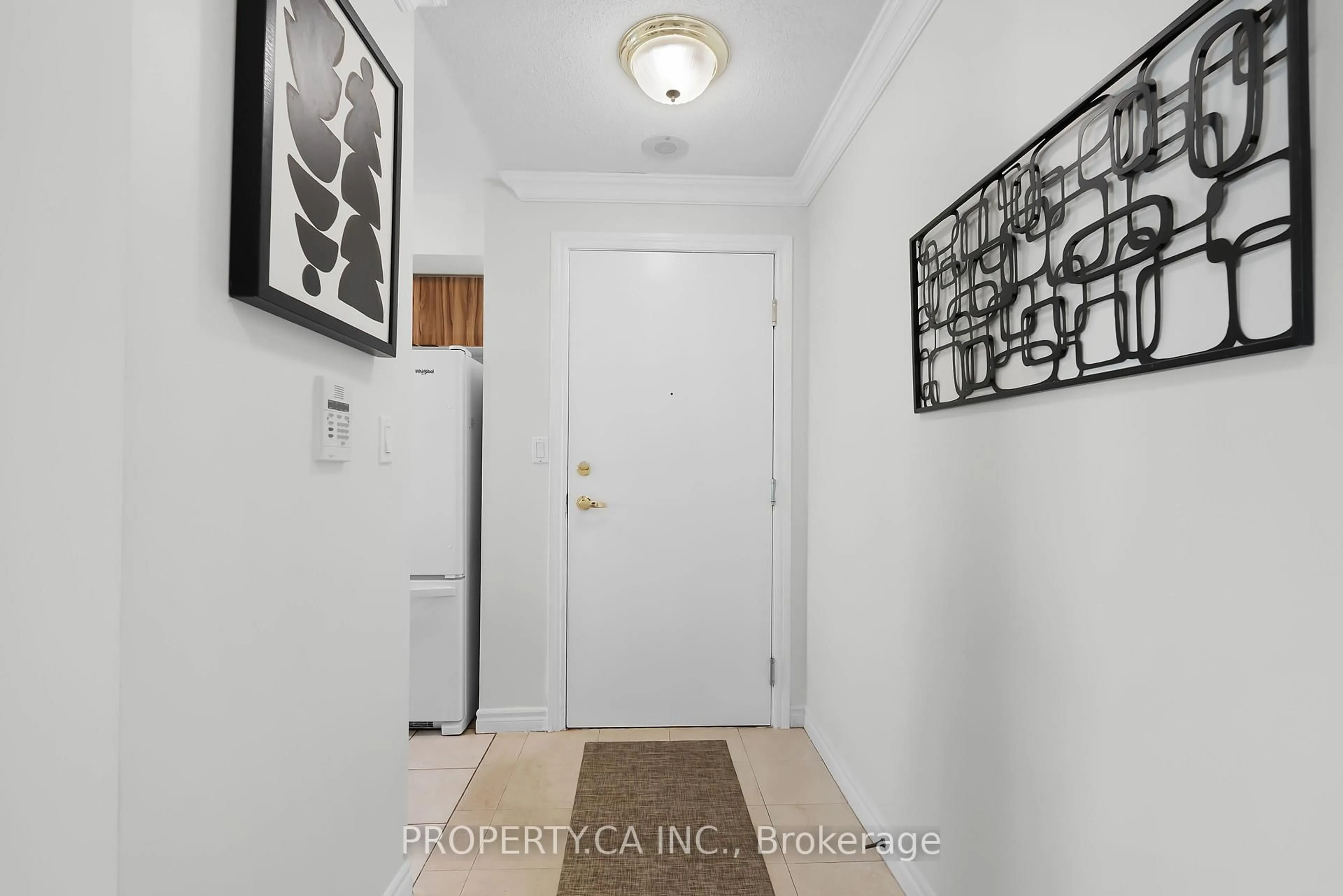 Indoor entryway for 123 Omni Dr #962, Toronto Ontario M1P 5A8