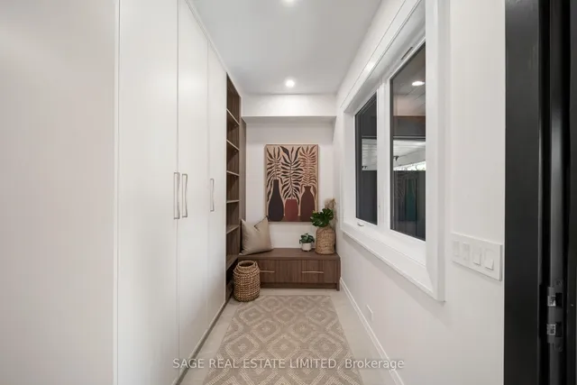 116 Lee Ave, Toronto 4