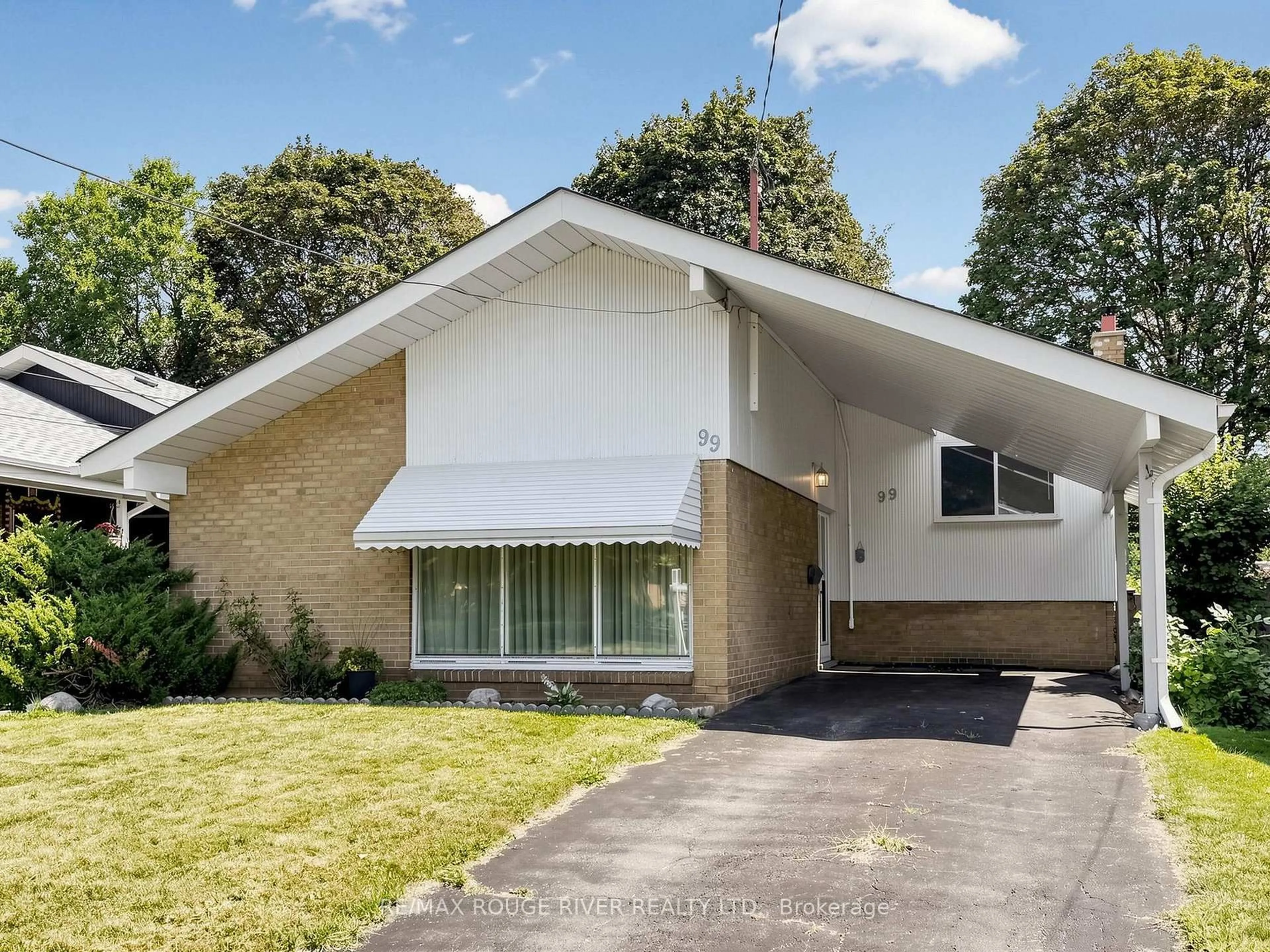 Home with vinyl exterior material, street for 99 Oakley Blvd, Toronto Ontario M1P 3P8