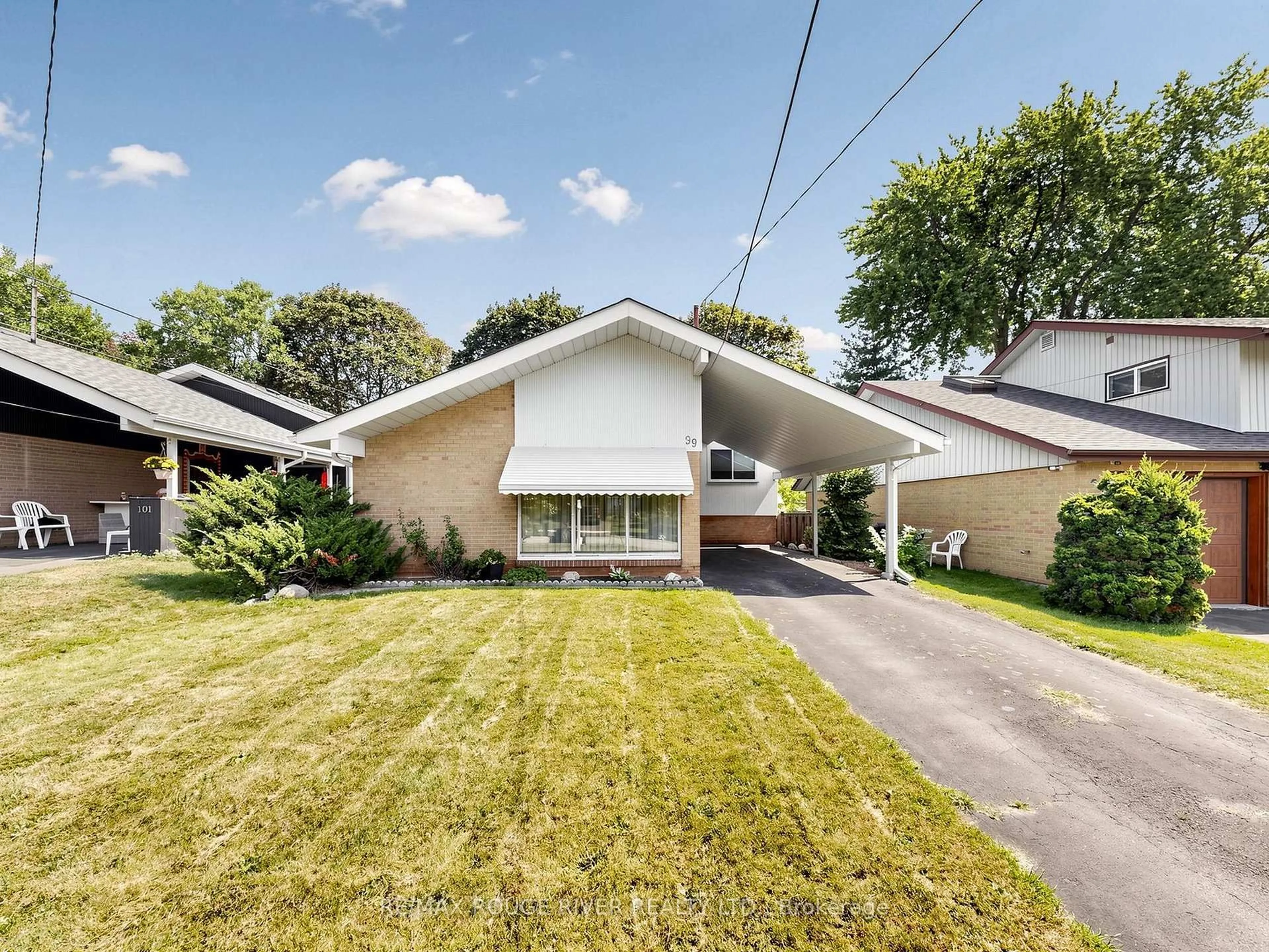 Home with vinyl exterior material, street for 99 Oakley Blvd, Toronto Ontario M1P 3P8