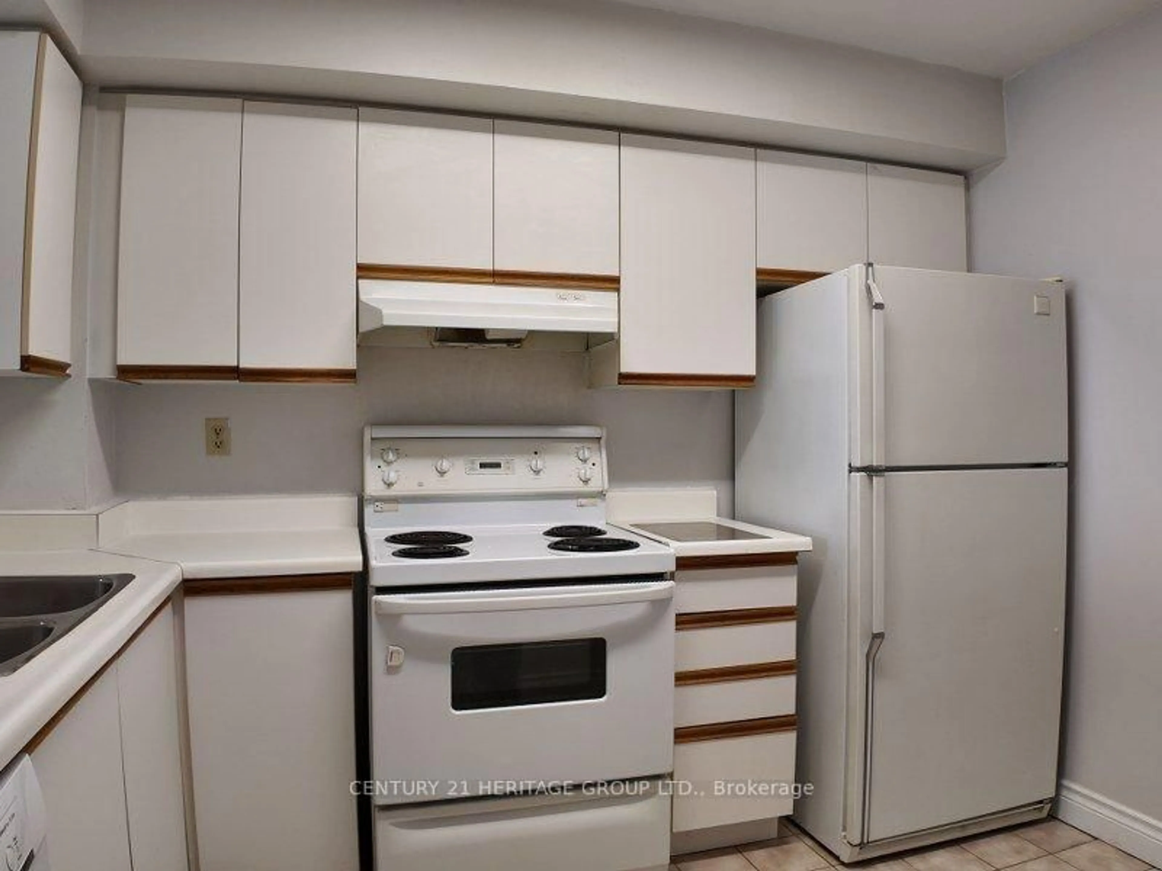 Standard kitchen, unknown for 400 McLevin Ave #1412, Toronto Ontario M1B 5J4