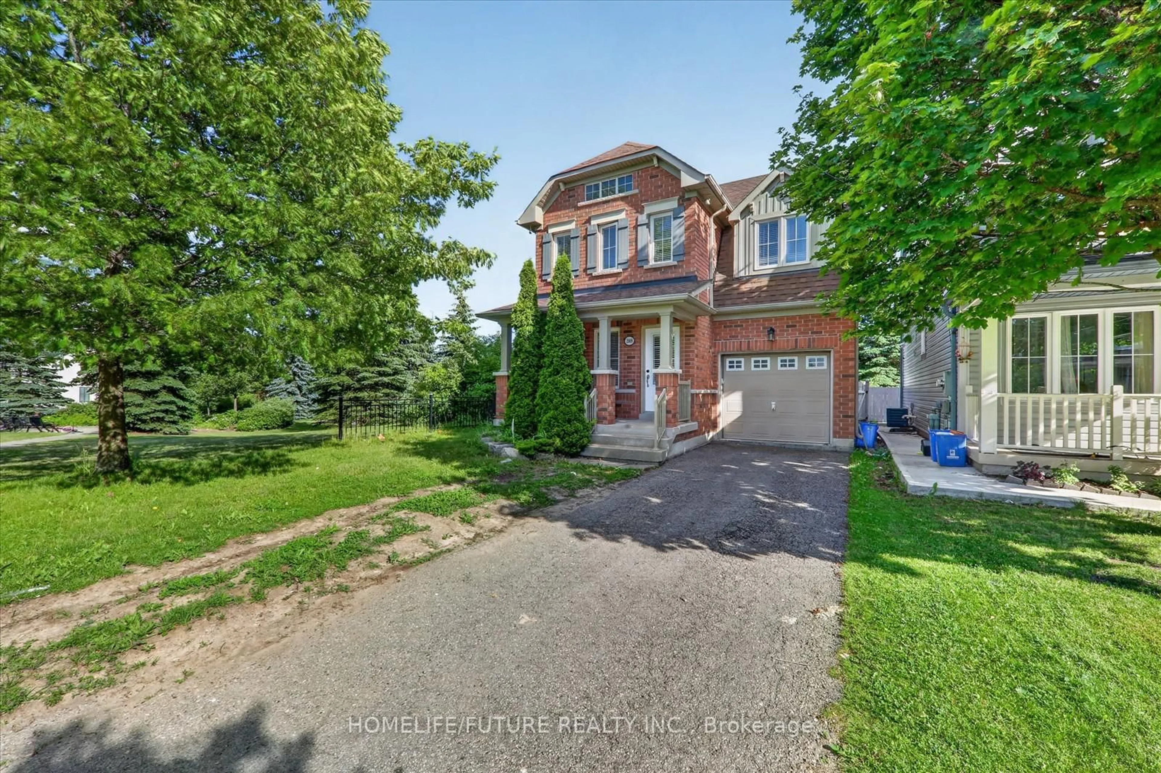 A pic from outside/outdoor area/front of a property/back of a property/a pic from drone, street for 2009 Secretariat Pl, Oshawa Ontario L1L 1C8