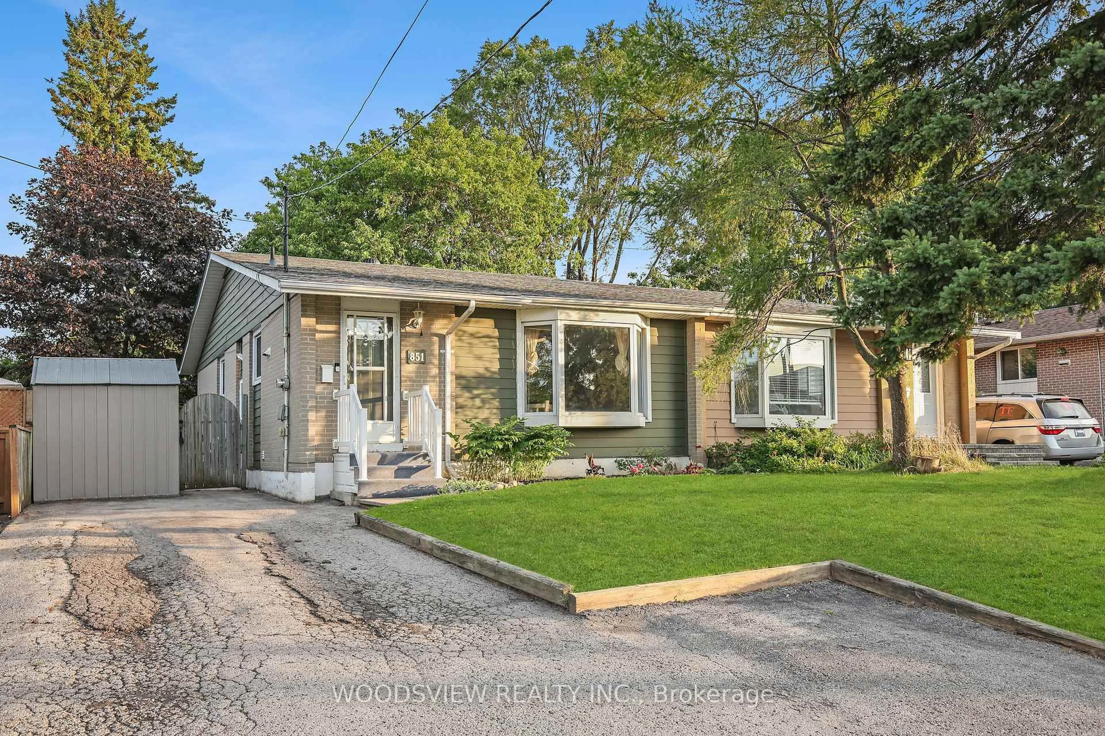 Home with vinyl exterior material, street for 851 Moretta Ave, Pickering Ontario L1W 2K1