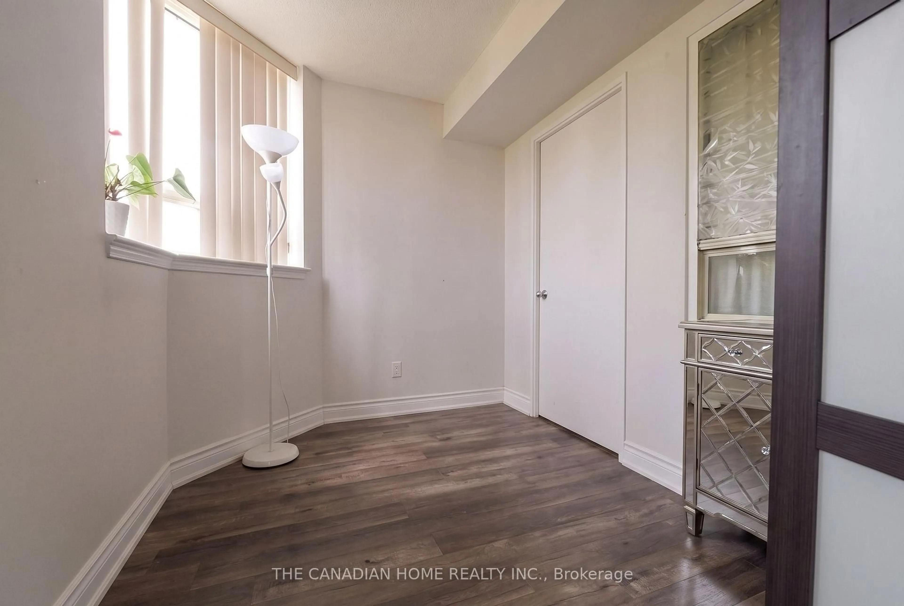 Unknown for 2466 Eglinton Ave #214, Toronto Ontario M1K 5J8