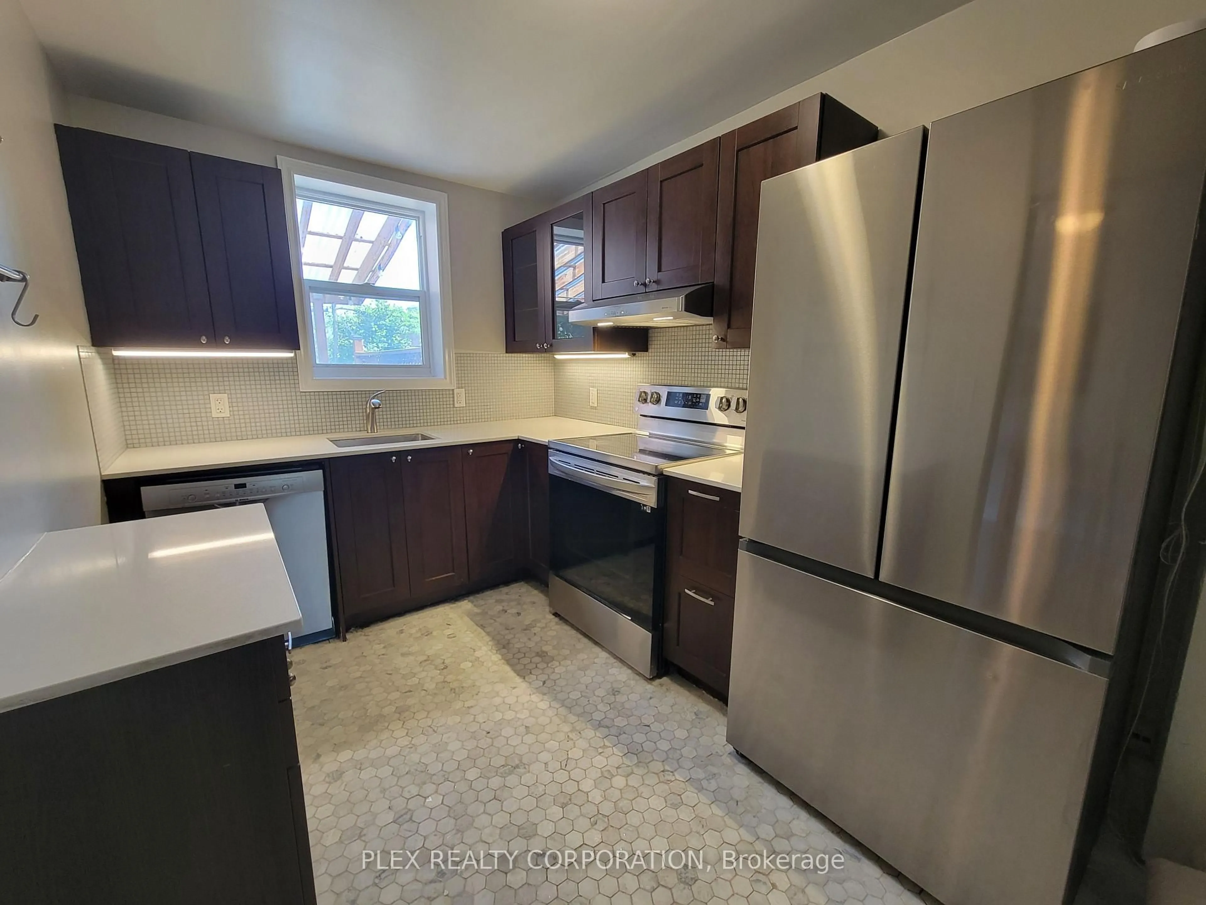Standard kitchen, unknown for 357 Victoria Park Ave, Toronto Ontario M4E 3S9