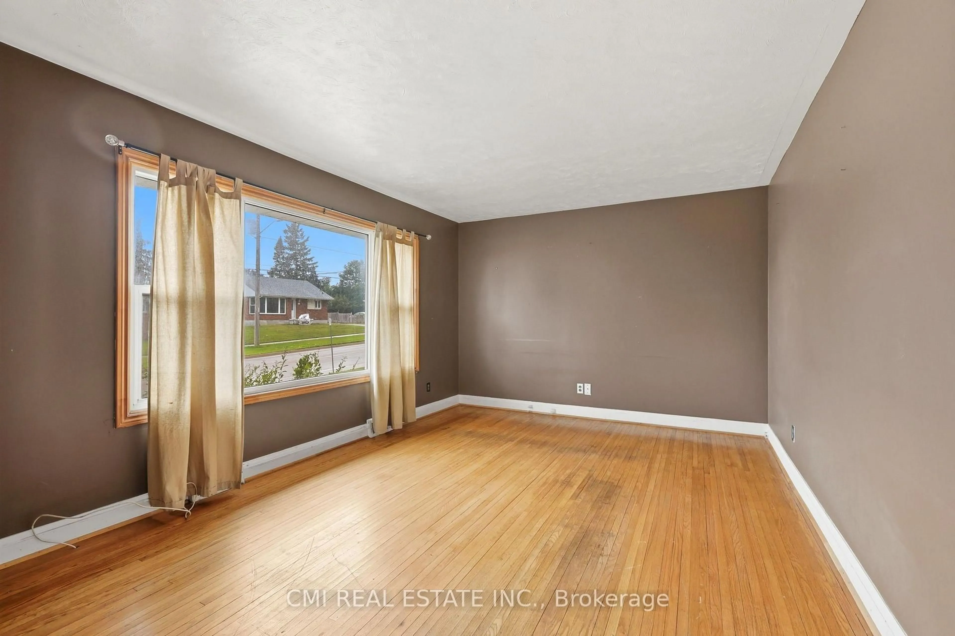 A pic of a room for 494 Annapolis Ave, Oshawa Ontario L1J 2Y7