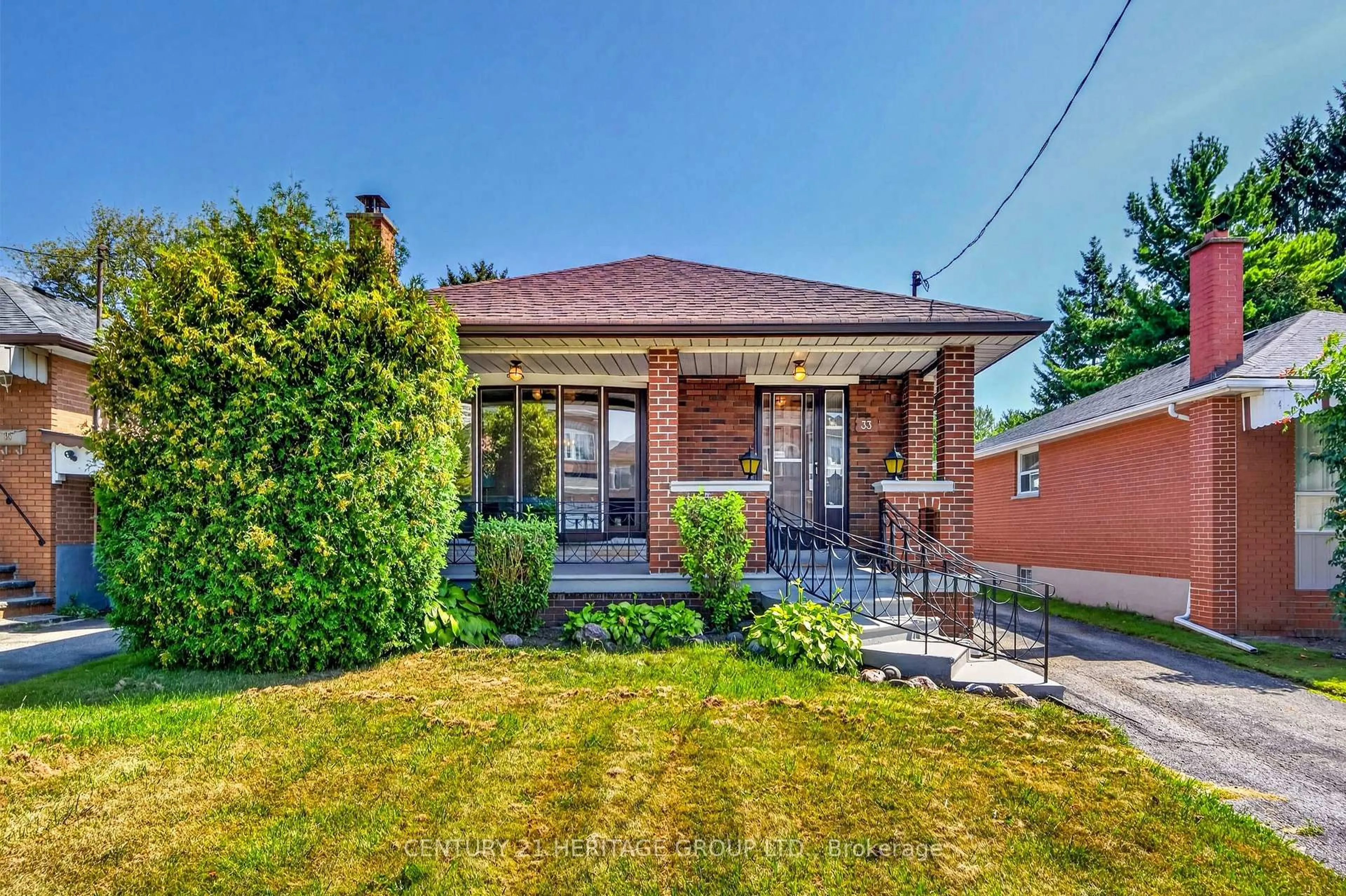 Home with brick exterior material, street for 33 Jeanette St, Toronto Ontario M1M 3G3