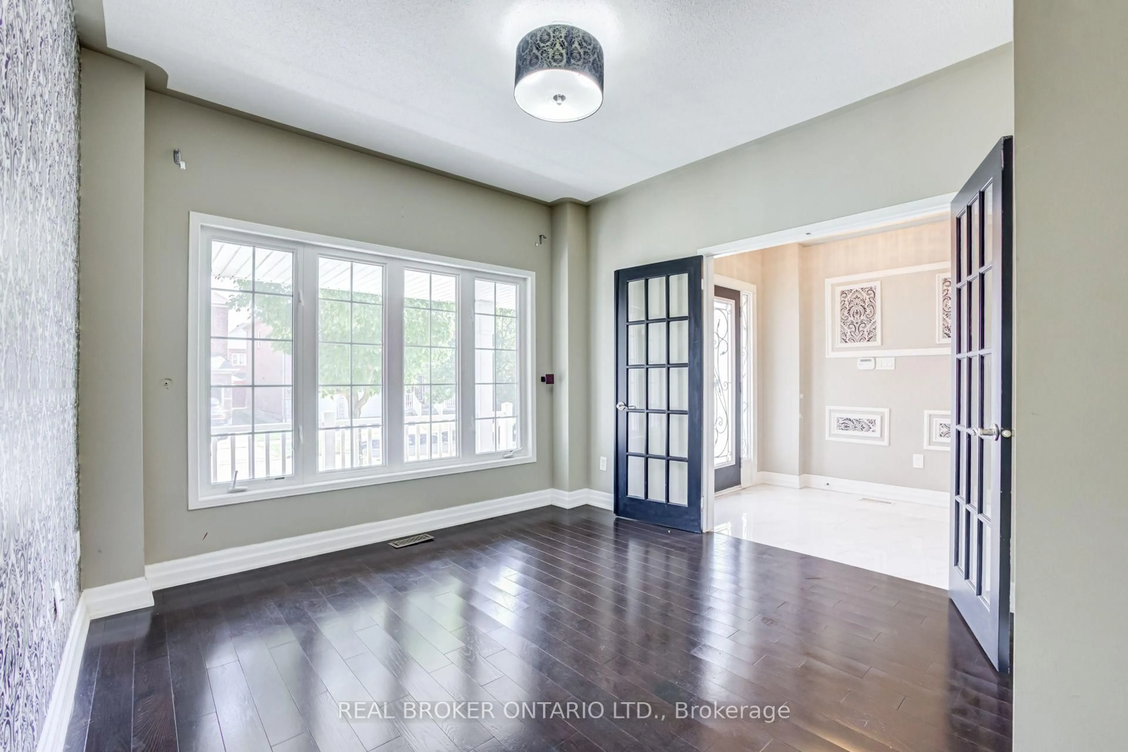 Indoor entryway for 10 Coyle St, Ajax Ontario L1T 0A2