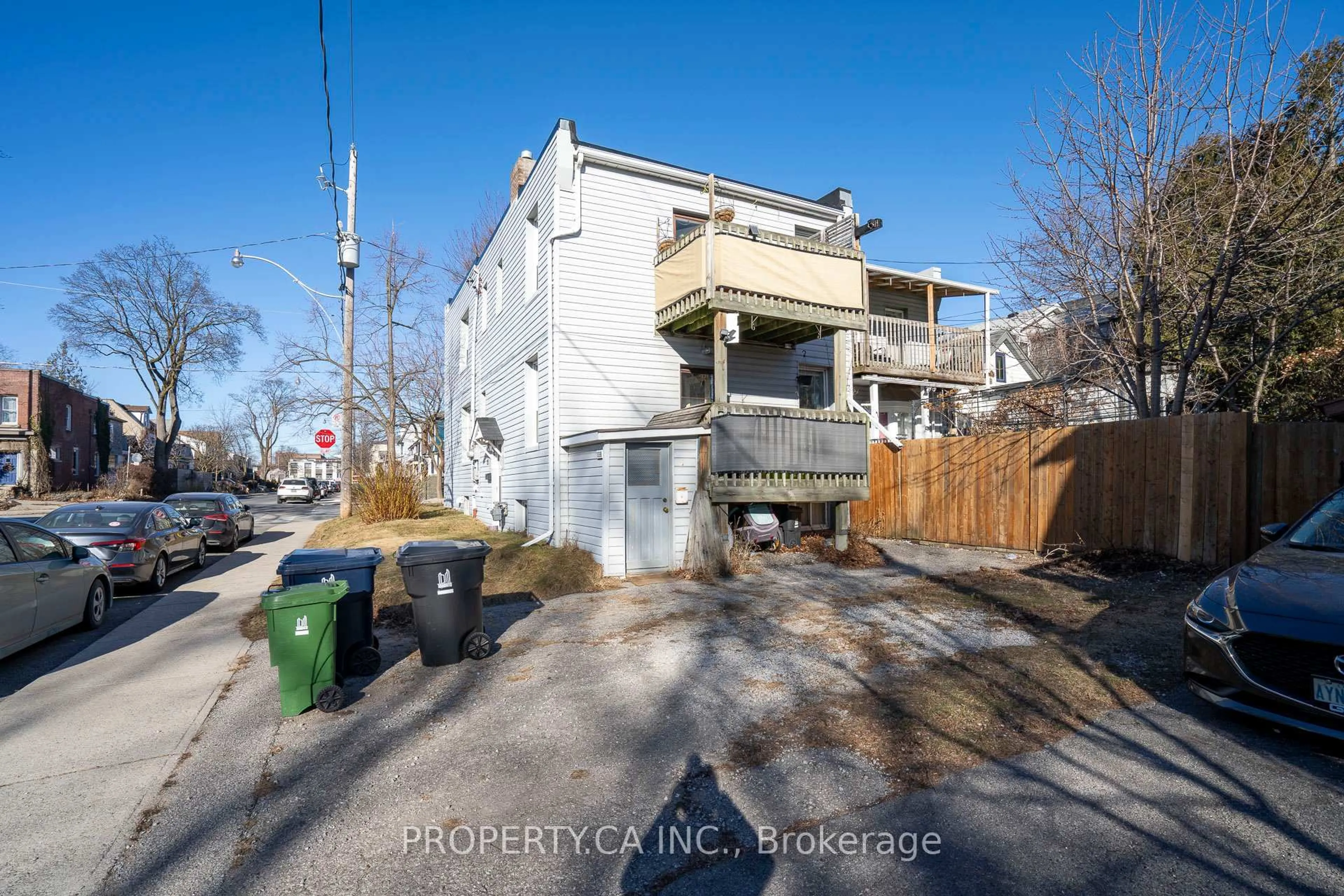 A pic from outside/outdoor area/front of a property/back of a property/a pic from drone, street for 133 Drayton Ave, Toronto Ontario M4C 3L8