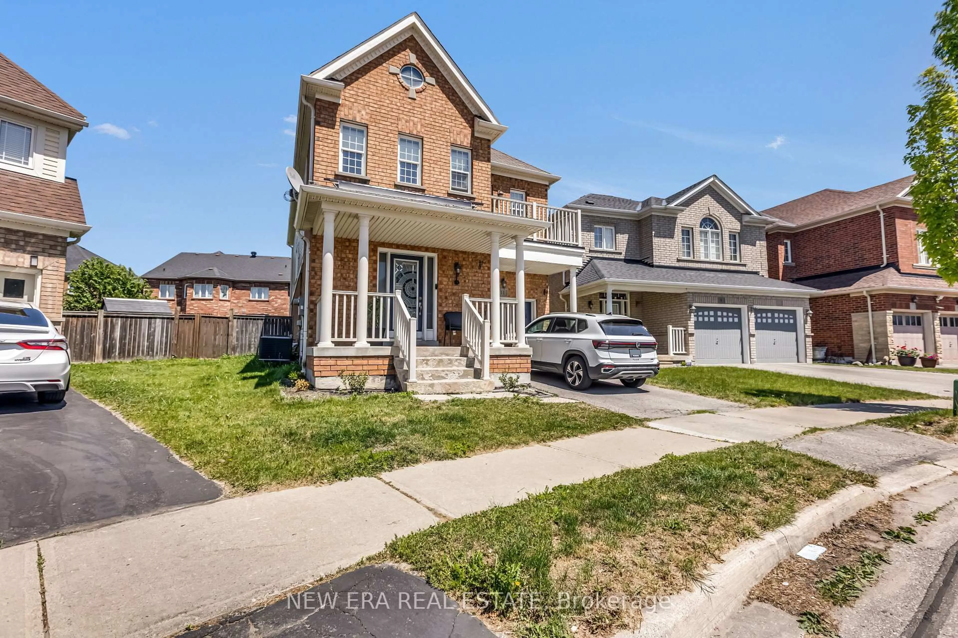 Home with brick exterior material, street for 11 Warnford Circ, Ajax Ontario L1T 0J6