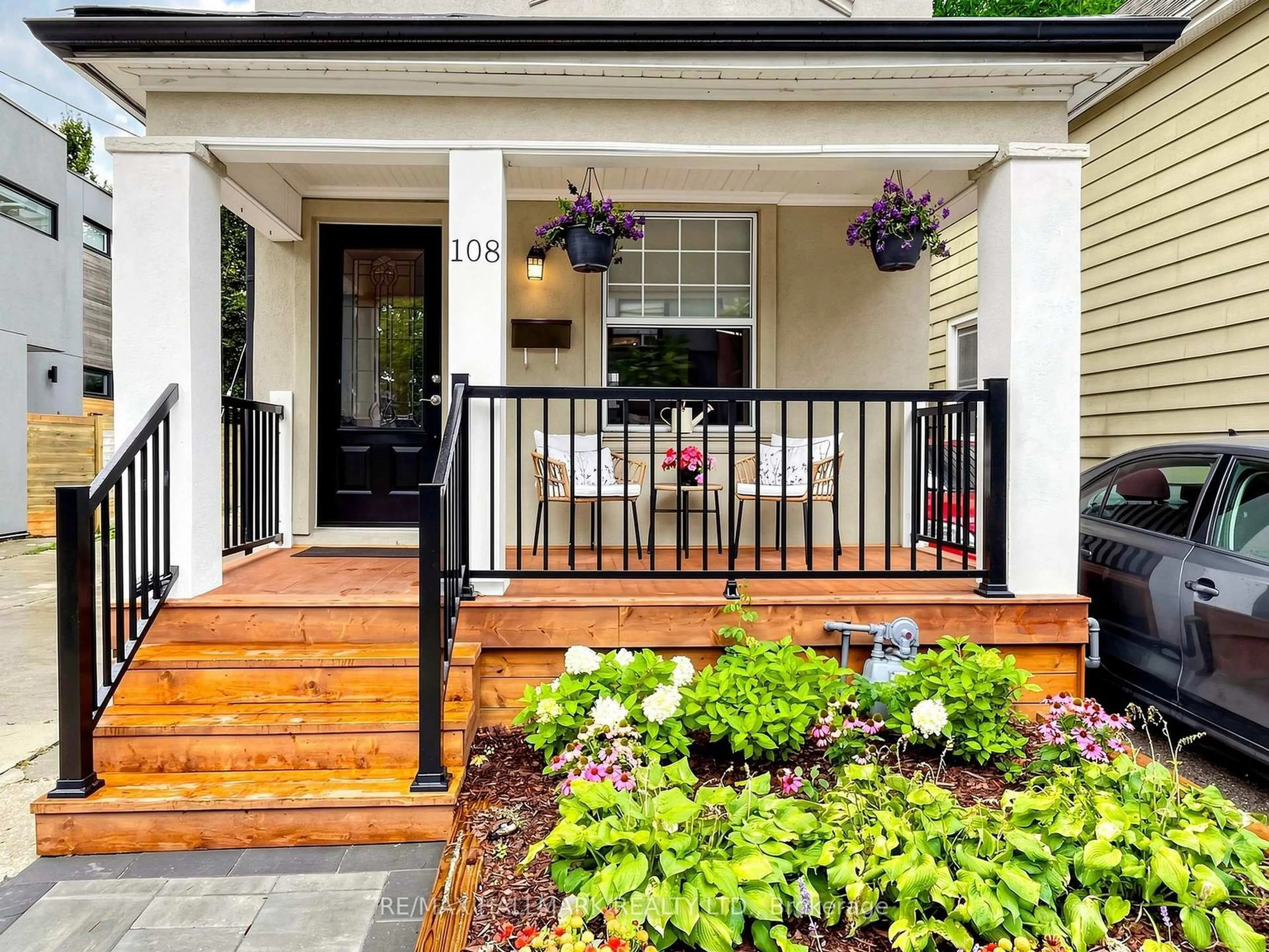 Indoor entryway for 108 Knox Ave, Toronto Ontario M4L 2P2