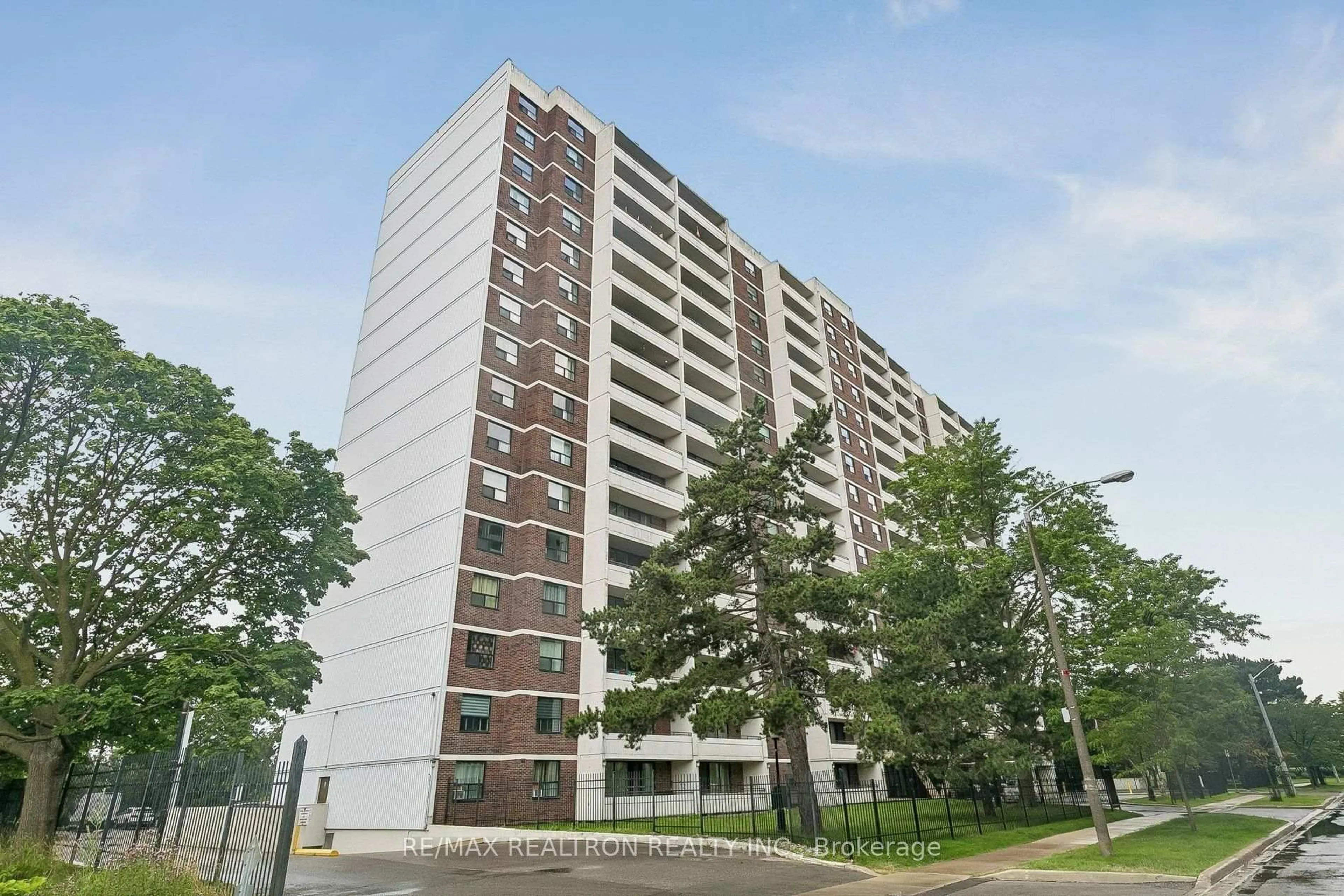 Unknown for 101 Prudential Dr #205, Toronto Ontario M1P 4S5