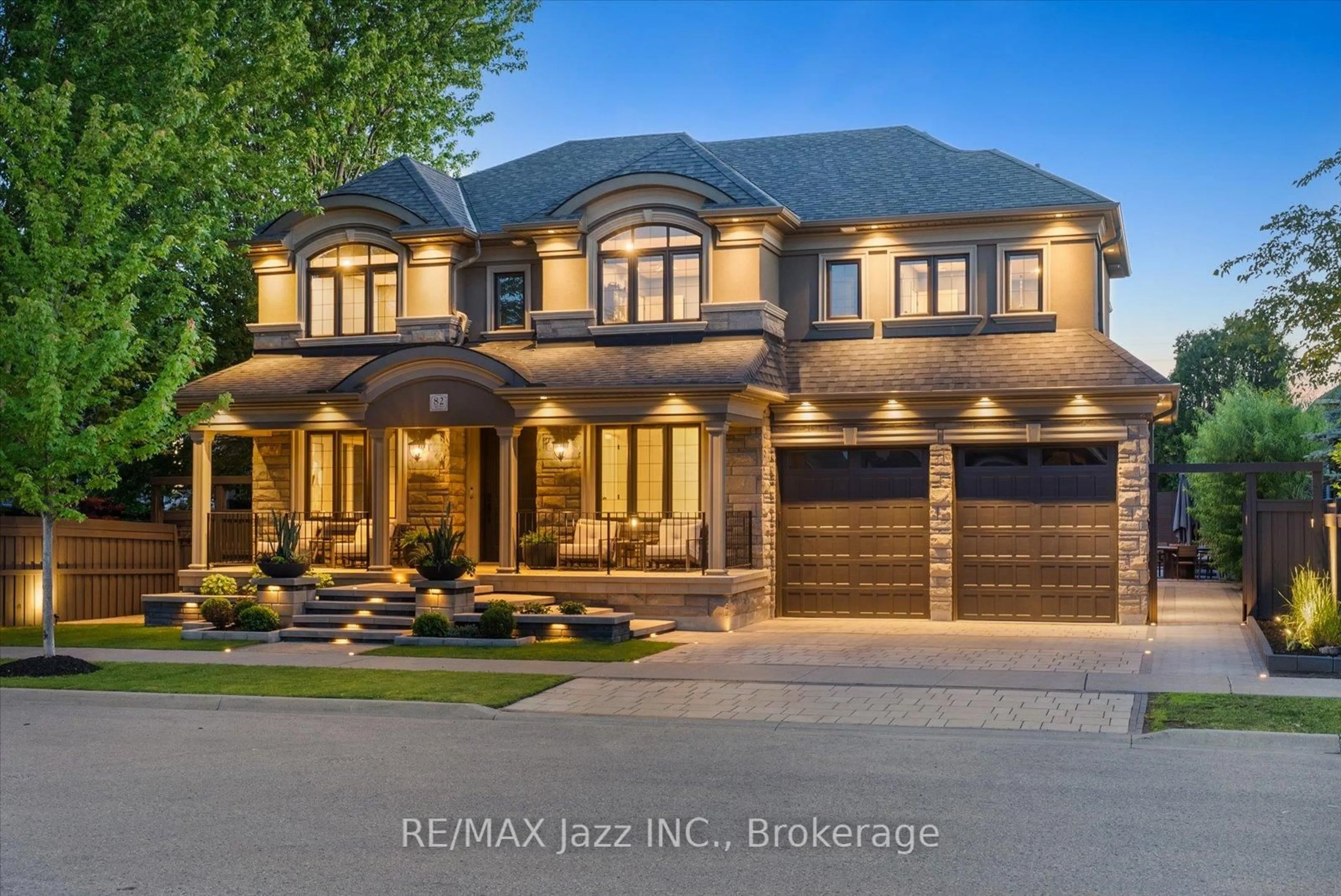 Home with brick exterior material, street for 82 Bridlewood Blvd, Whitby Ontario L1R 3R8