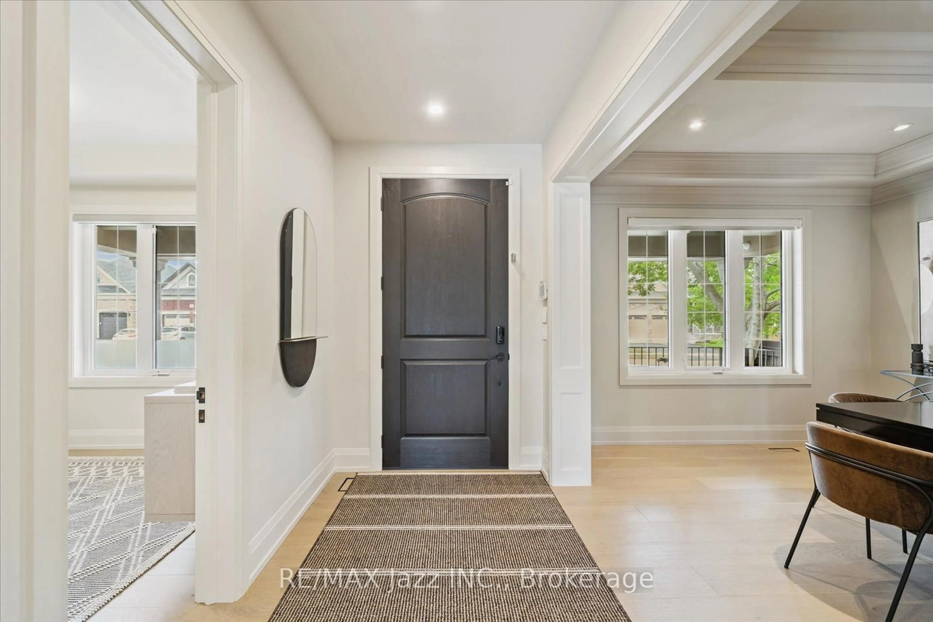 Indoor entryway for 82 Bridlewood Blvd, Whitby Ontario L1R 3R8