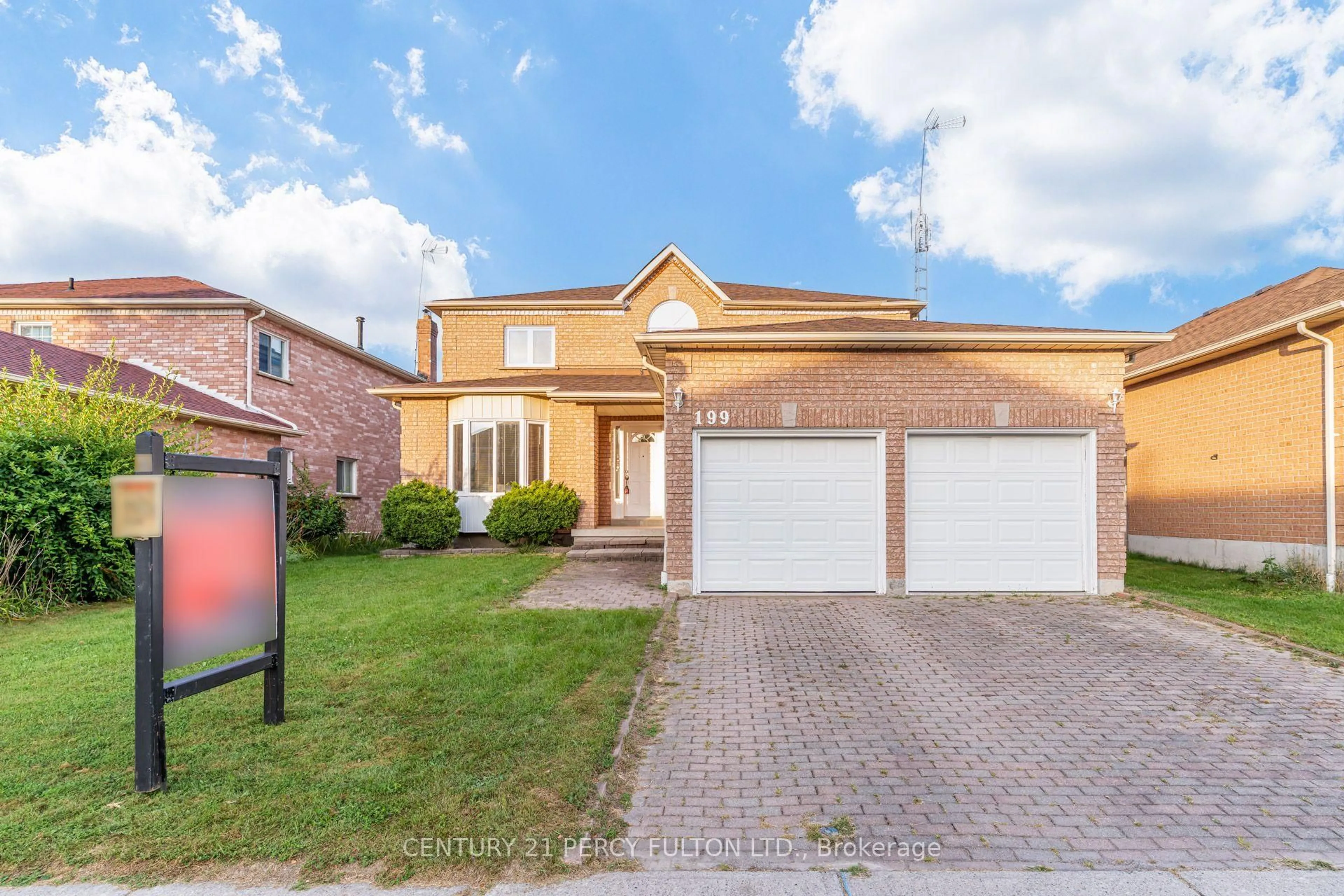 Home with brick exterior material, street for 199 Fallingbrook St, Whitby Ontario L1R 2B1