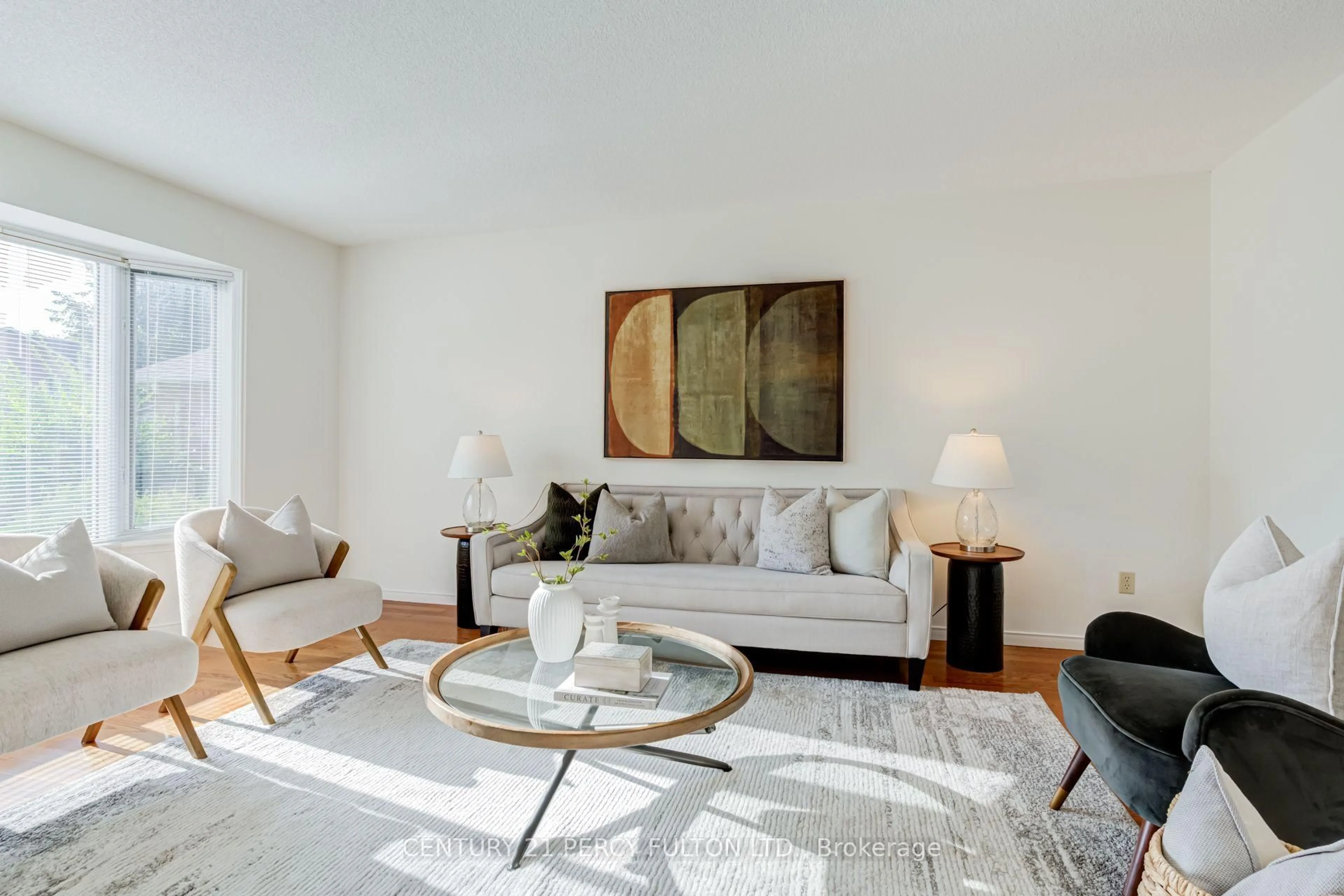 Living room with furniture, unknown for 199 Fallingbrook St, Whitby Ontario L1R 2B1