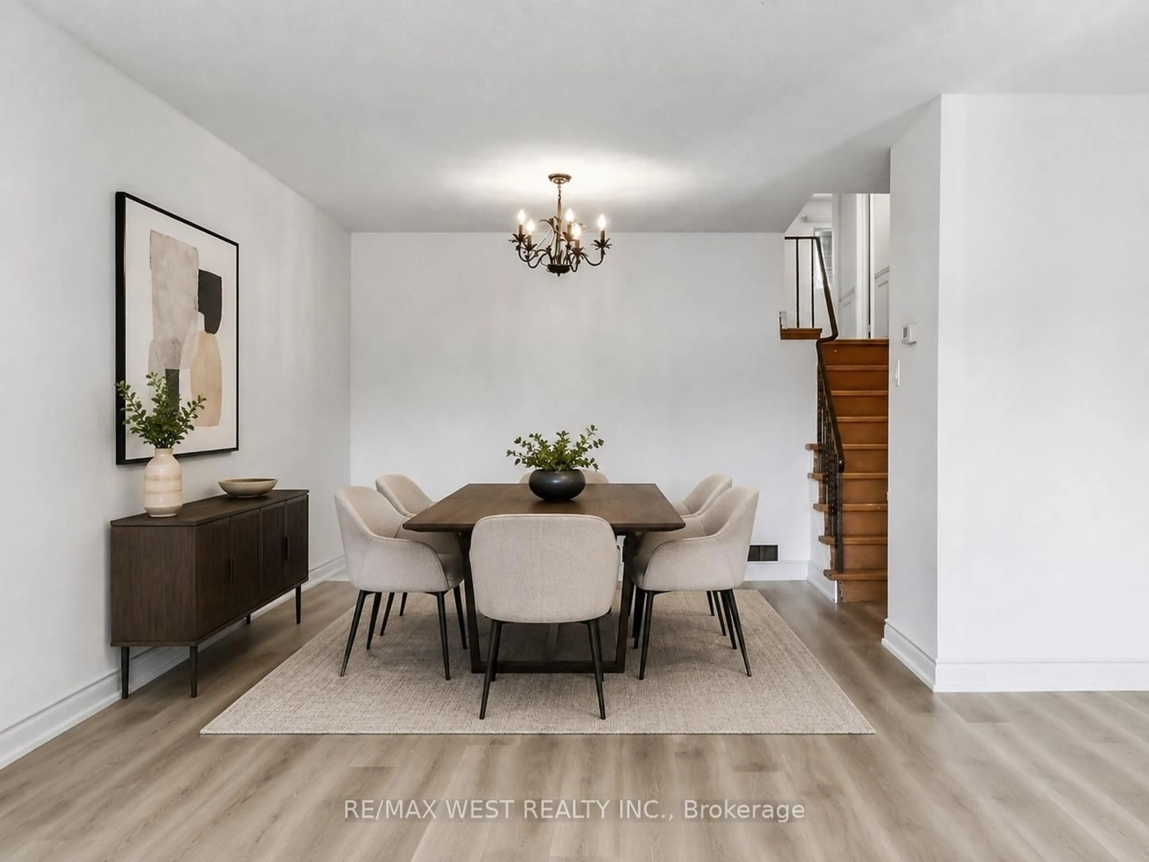 Dining room, wood/laminate floor for 62 Littleleaf Dr, Toronto Ontario M1B 1Z2
