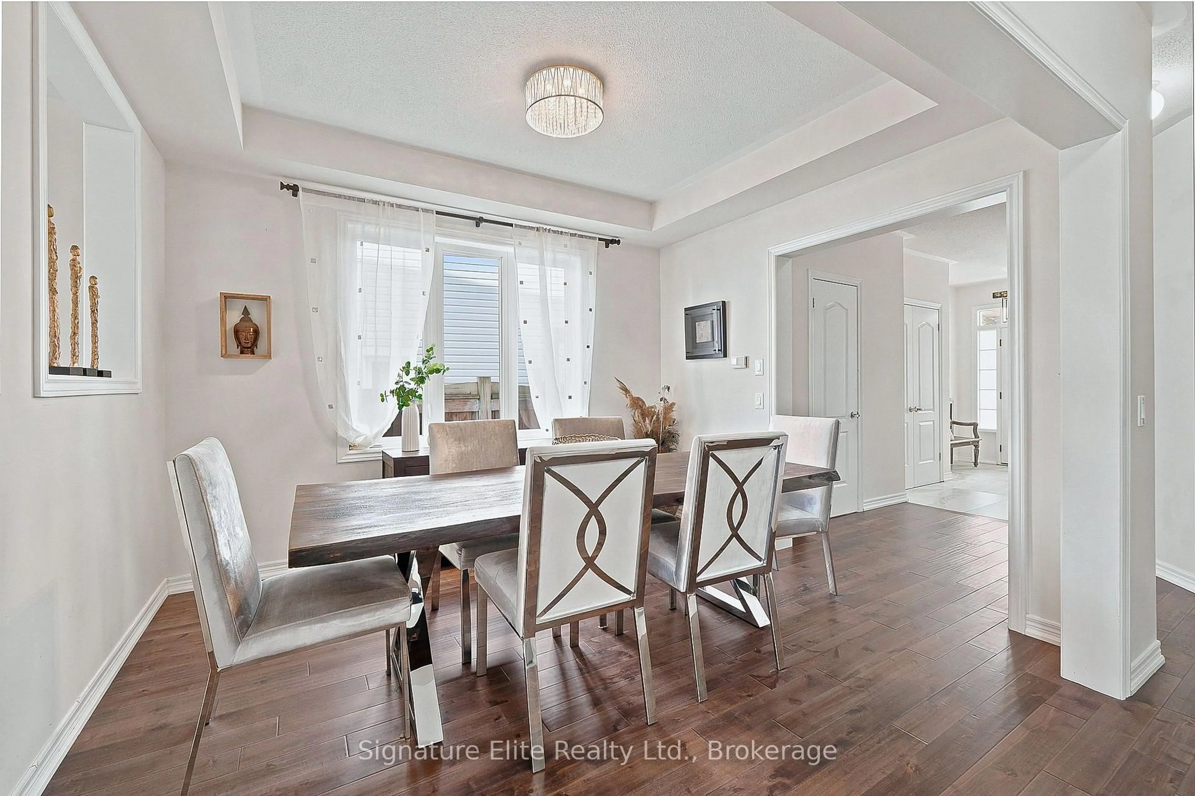Dining room, wood/laminate floor for 151 Harbourside Dr, Whitby Ontario L1N 0H6