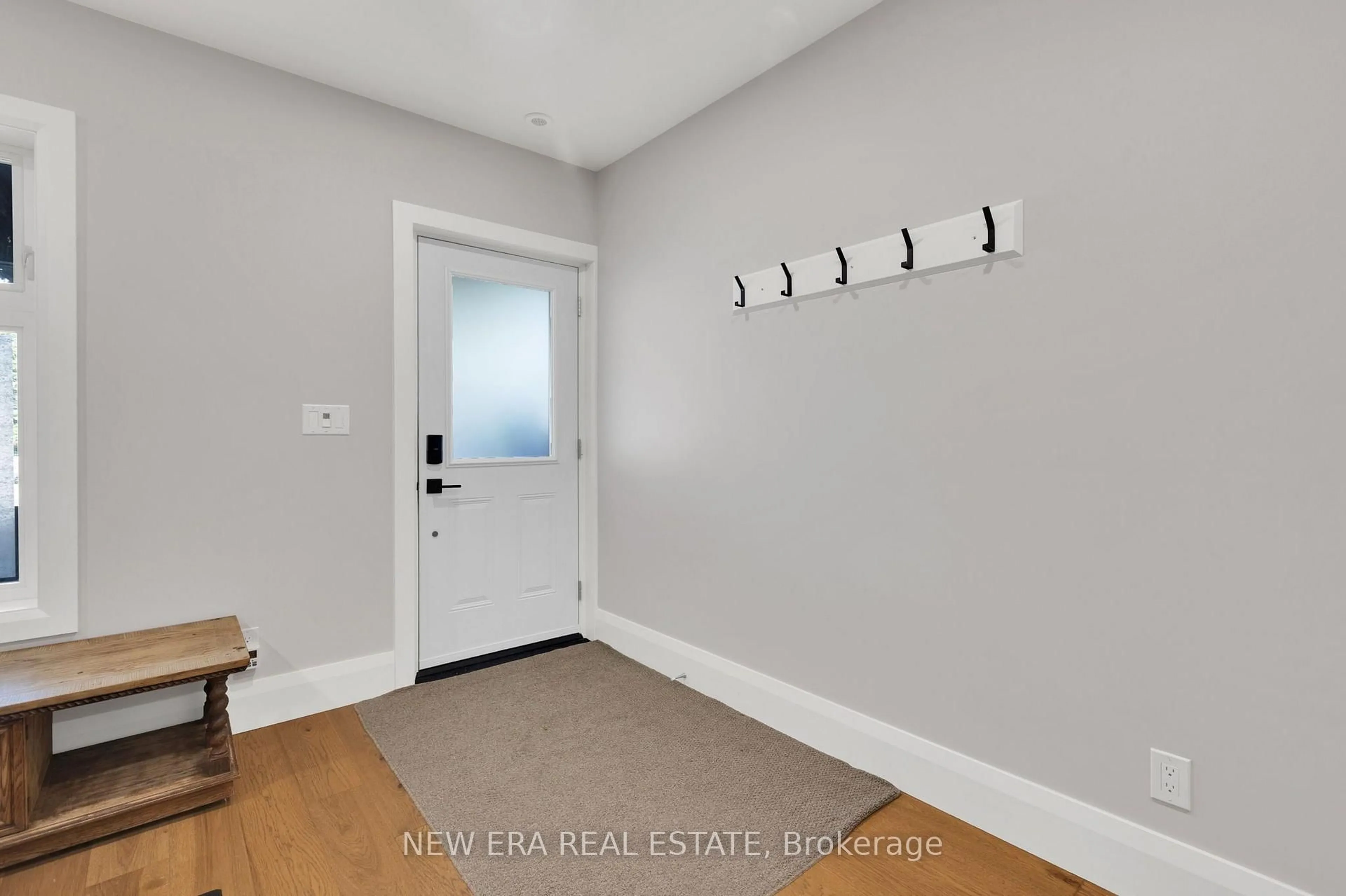 Indoor entryway for 360 Woodbine Ave, Toronto Ontario M4L 3P6