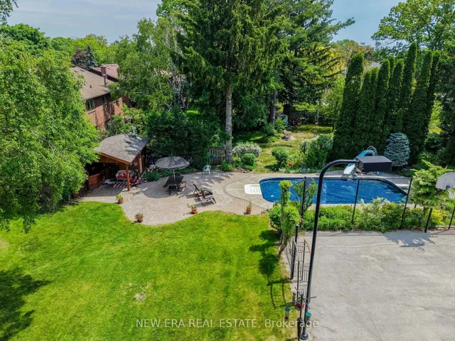 17 Bobmar Rd, Toronto 2
