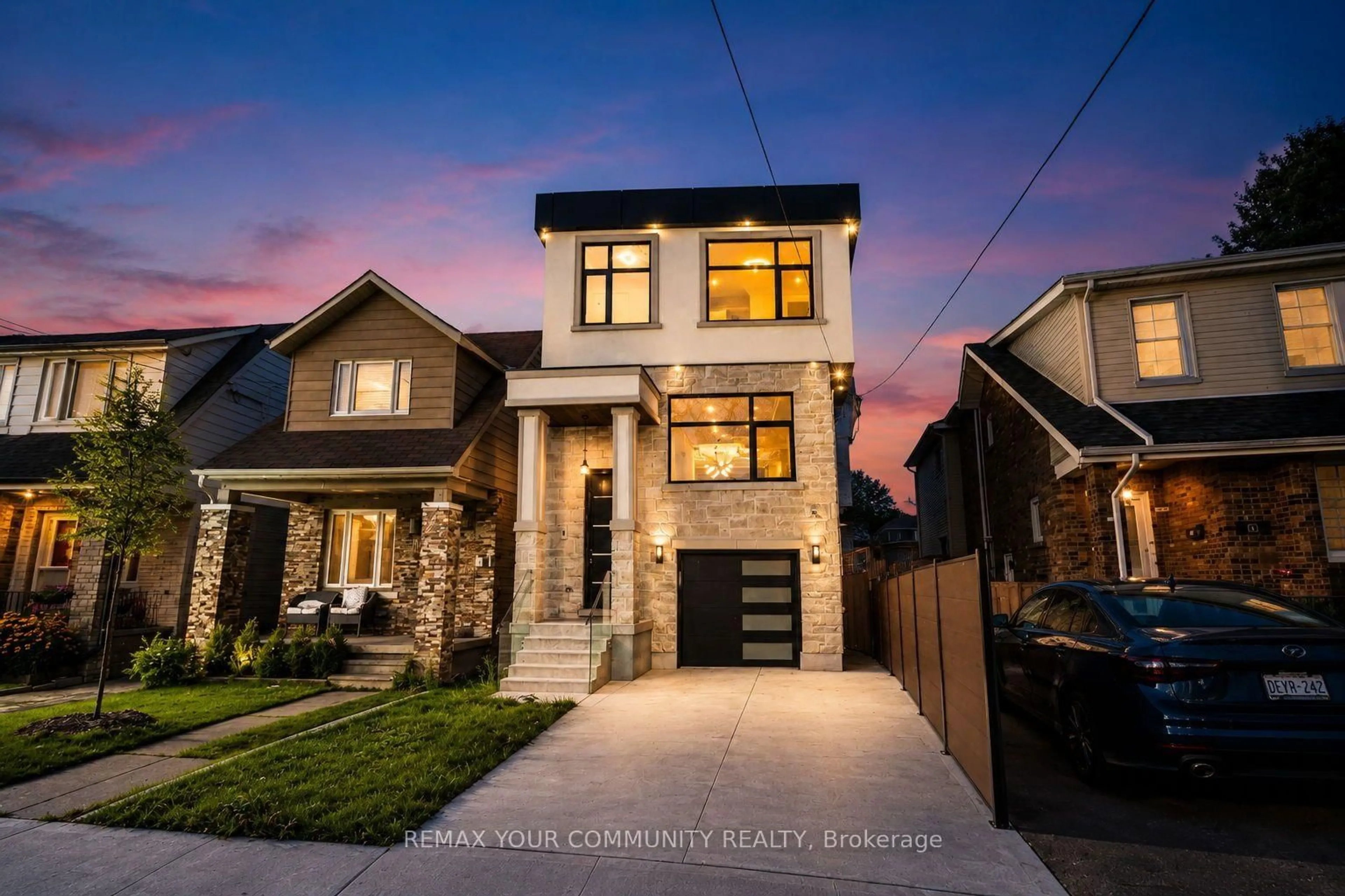 Home with brick exterior material, street for 49 Wayland Ave, Toronto Ontario M4E 3C8
