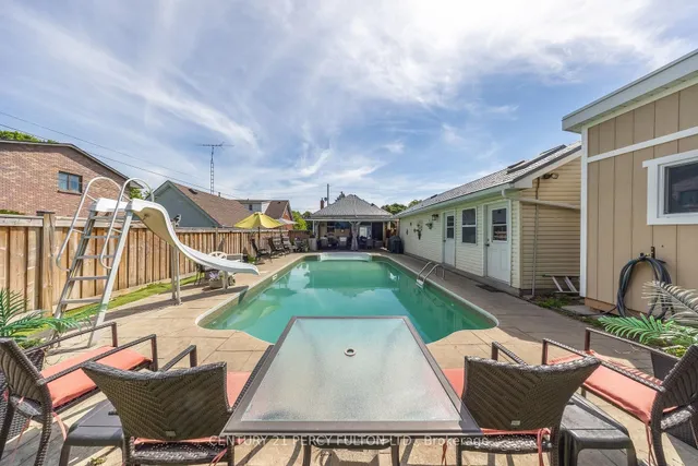 816 SIMCOE St, Oshawa 5
